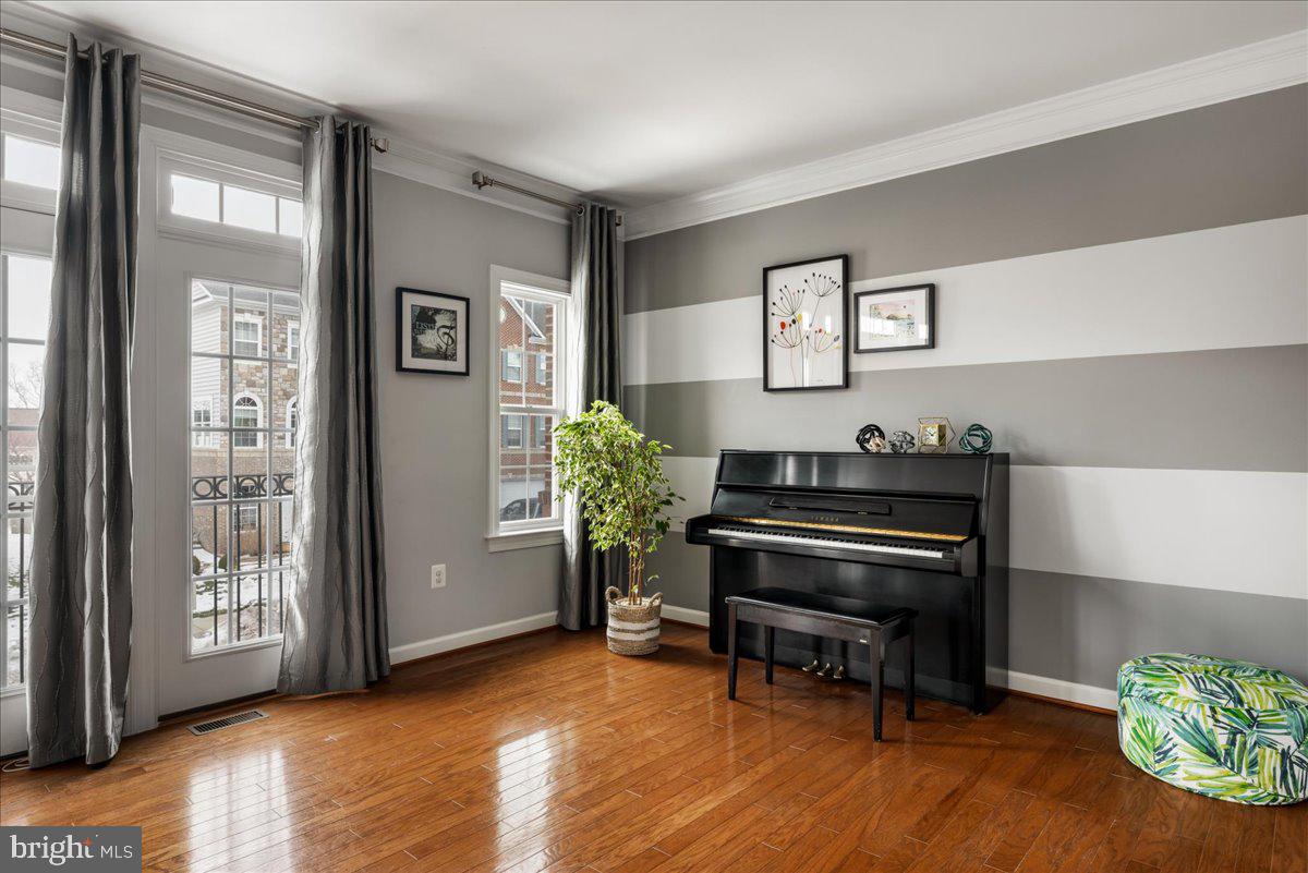 RIVER POINTE - Residential