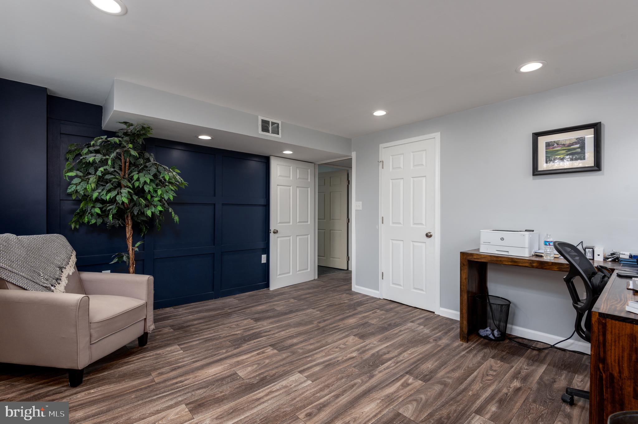 WHITE ROCK ACRES - Residential