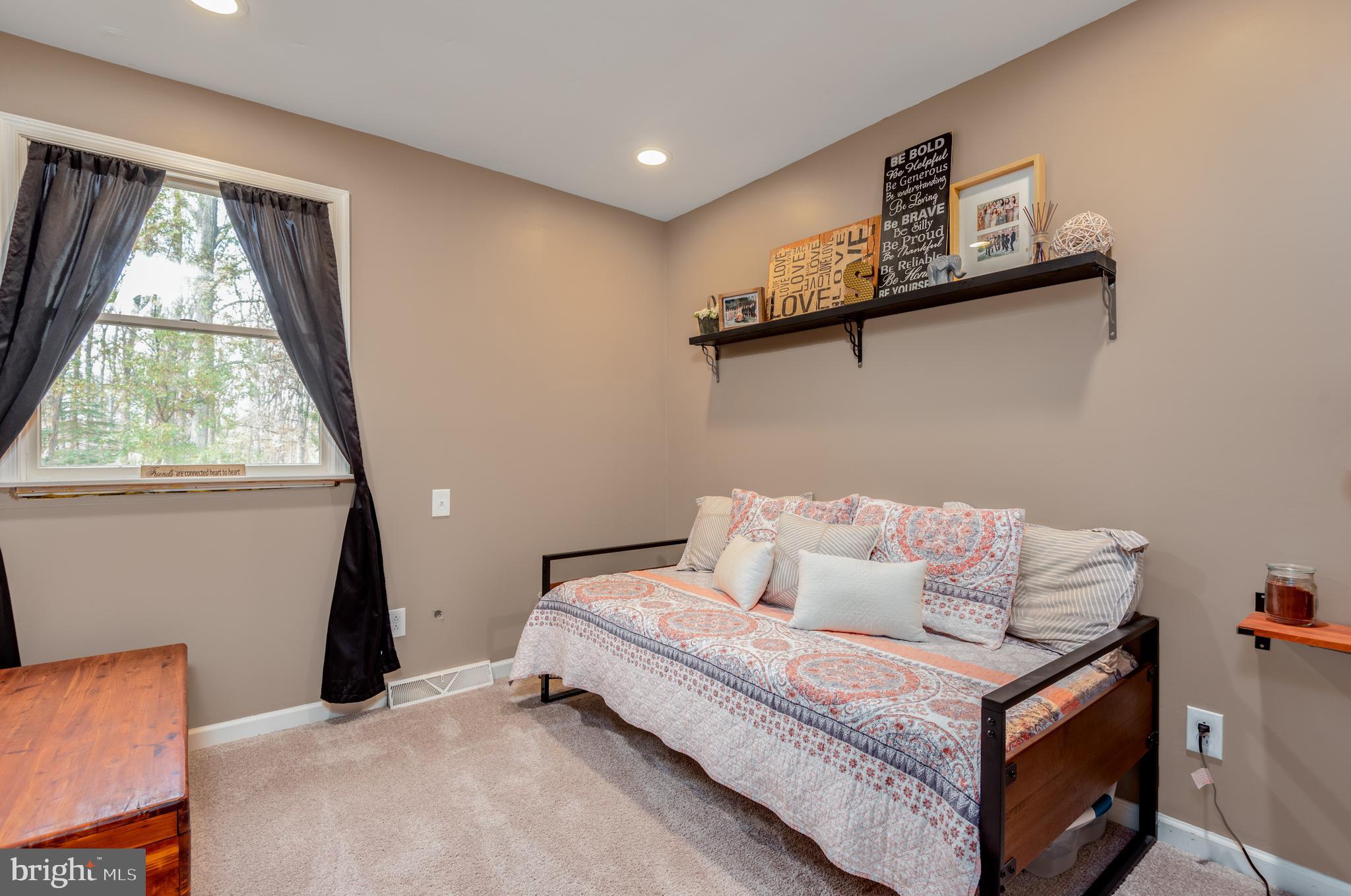 WHITE ROCK ACRES - Residential