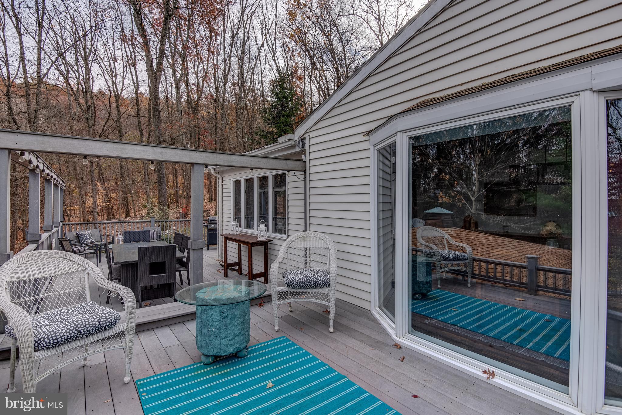 WHITE ROCK ACRES - Residential