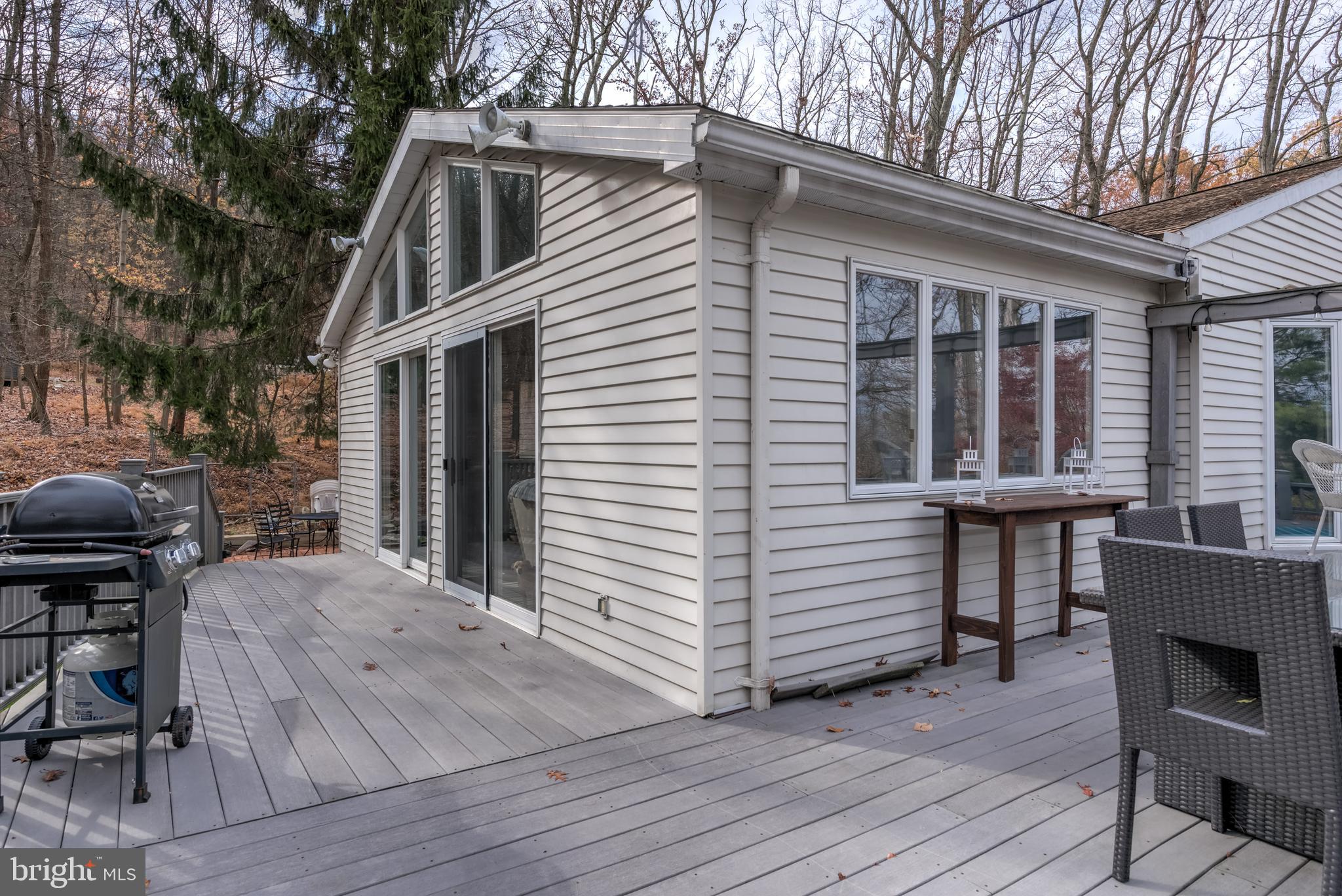 WHITE ROCK ACRES - Residential