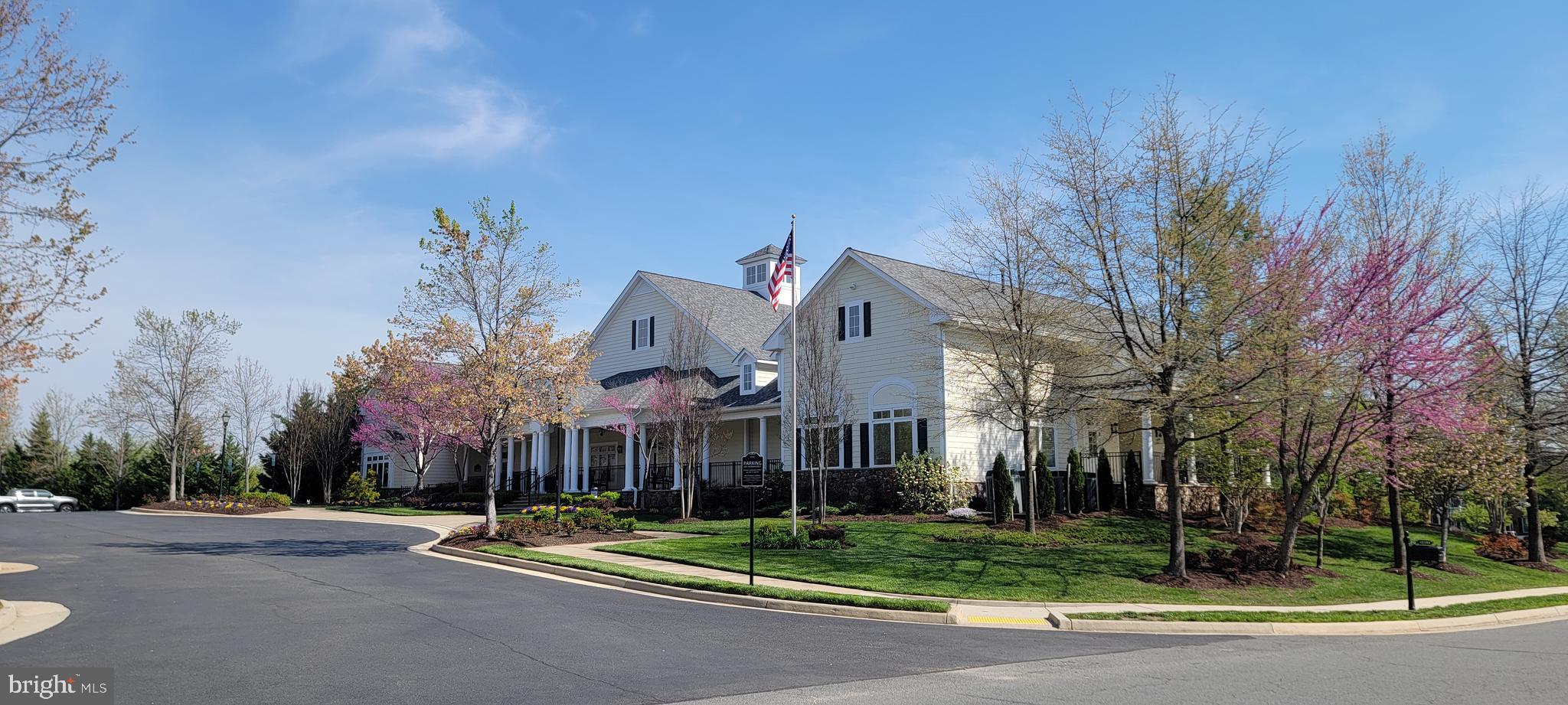LOUDOUN VALLEY ESTATES 2 - Residential Lease
