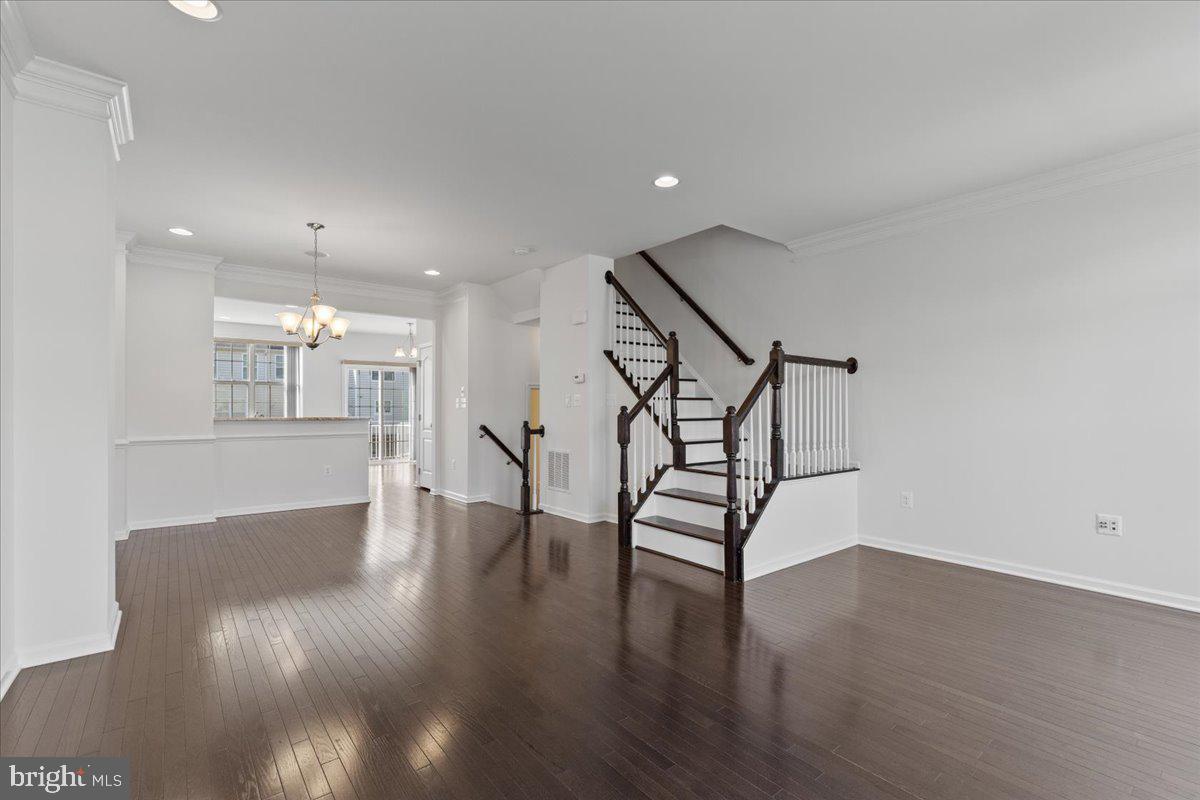 LOUDOUN VALLEY ESTATES 2 - Residential Lease