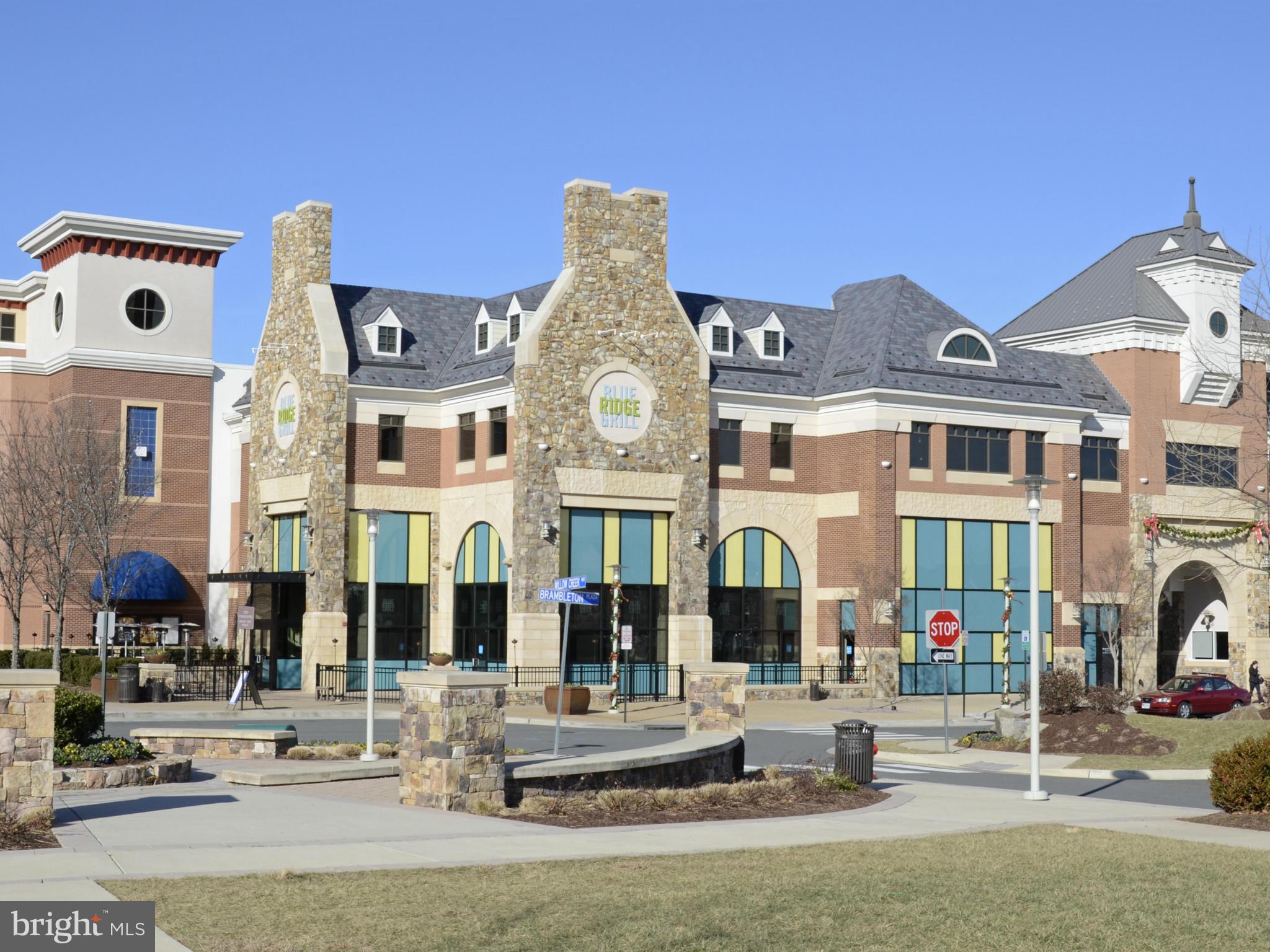 LOUDOUN VALLEY ESTATES 2 - Residential Lease