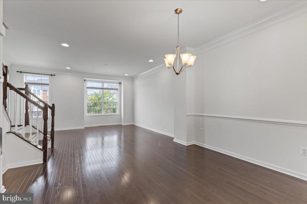 LOUDOUN VALLEY ESTATES 2 - Residential Lease