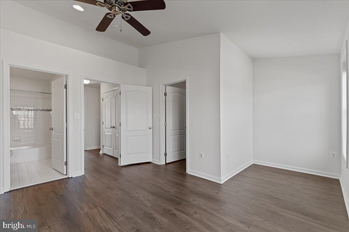 LOUDOUN VALLEY ESTATES 2 - Residential Lease