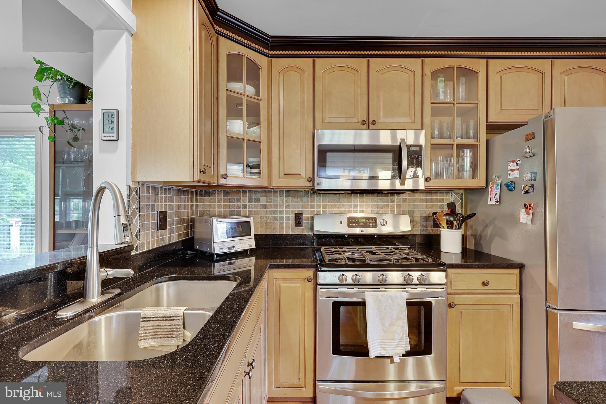 WHITE OAKS - Residential