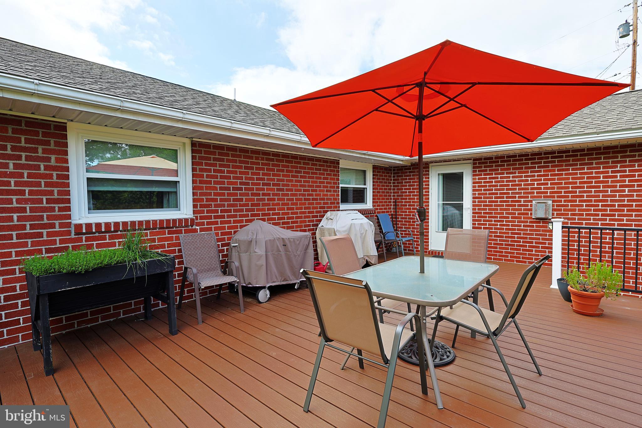 WHITE OAKS - Residential