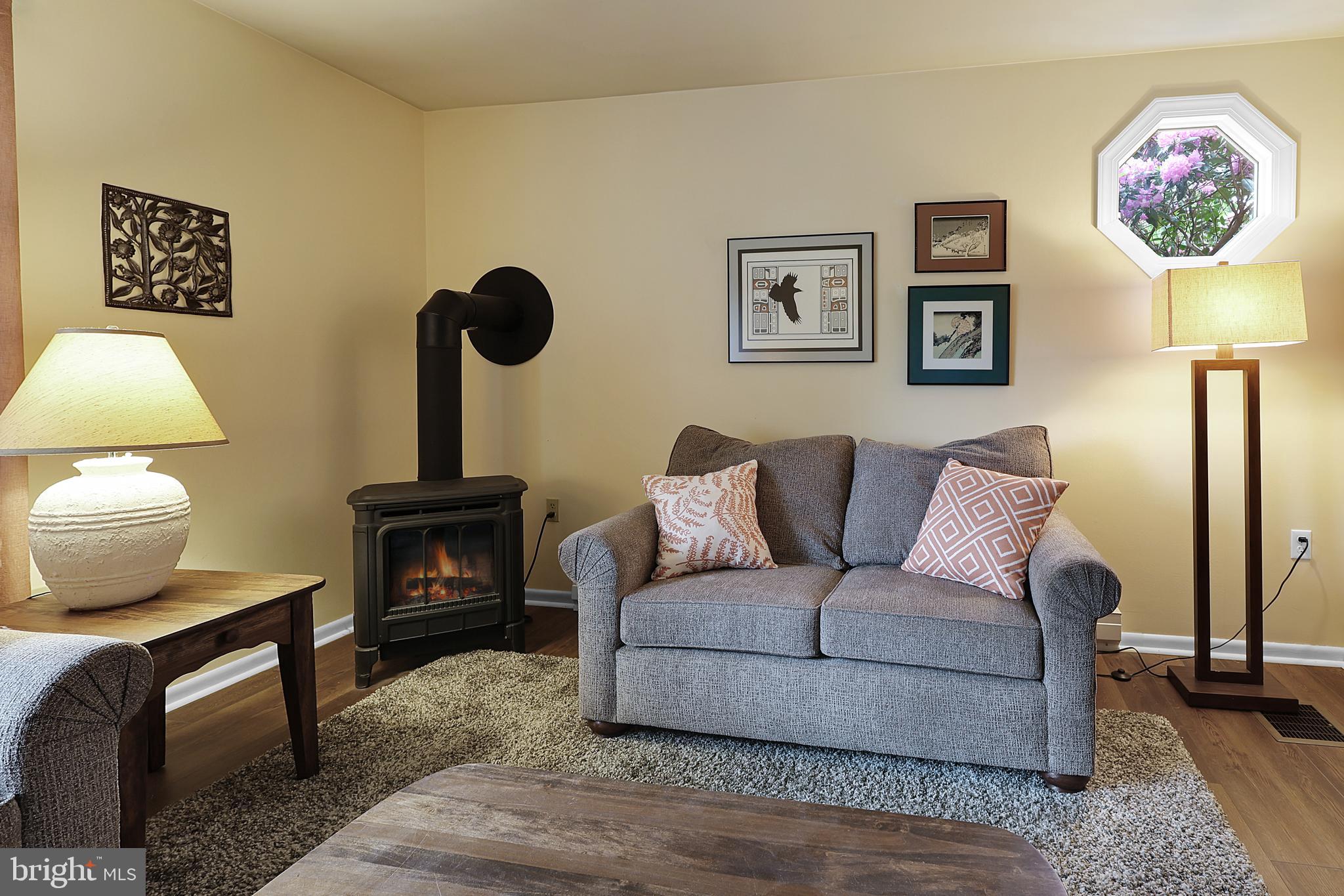 WHITE OAKS - Residential