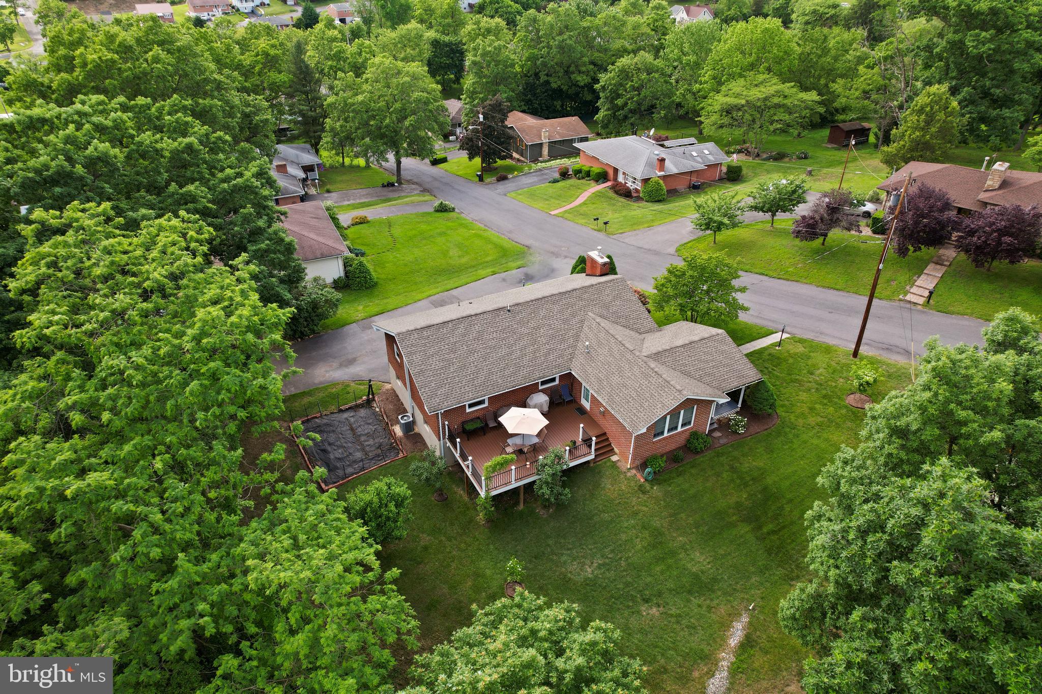 WHITE OAKS - Residential