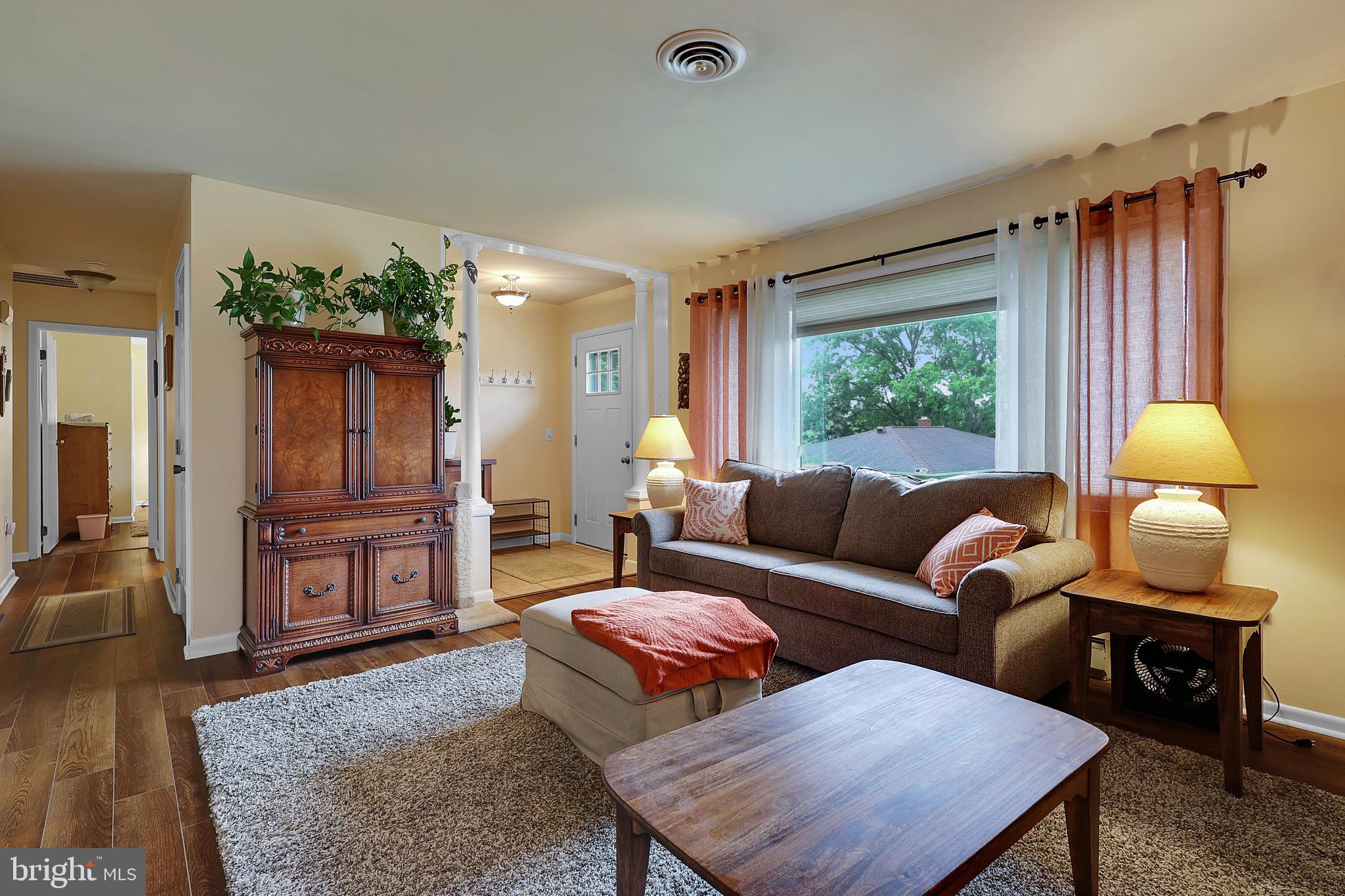 WHITE OAKS - Residential