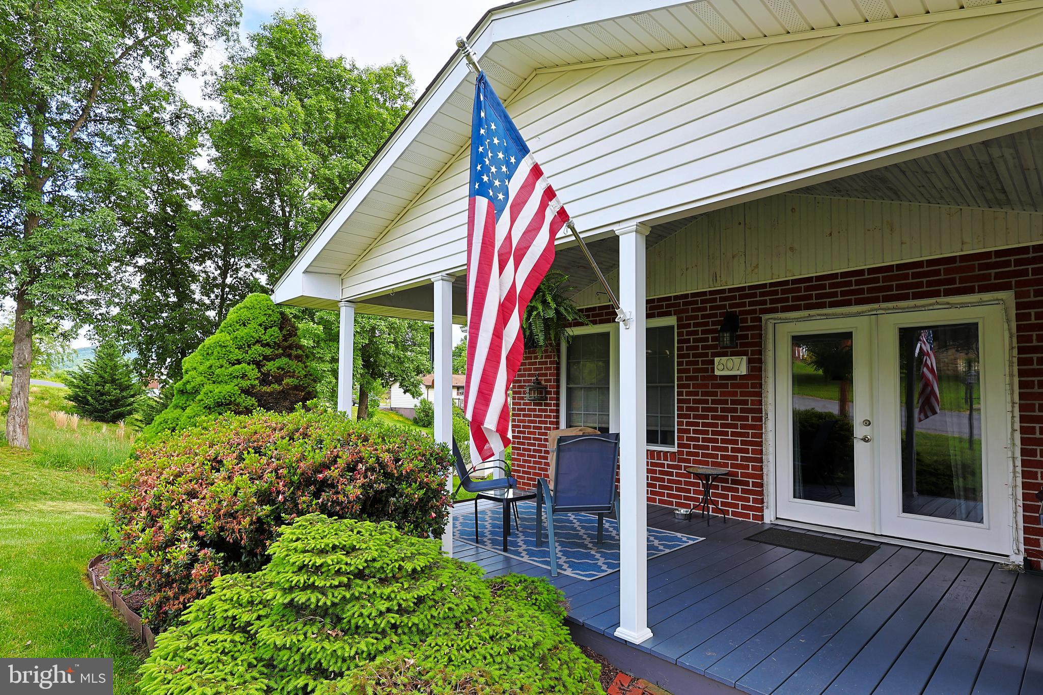 WHITE OAKS - Residential