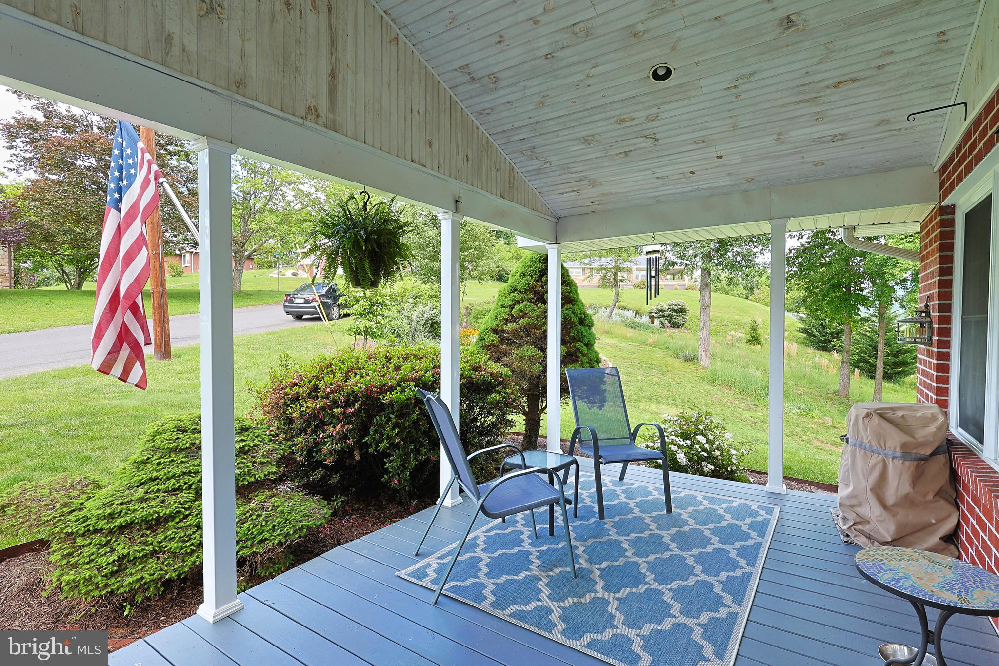 WHITE OAKS - Residential