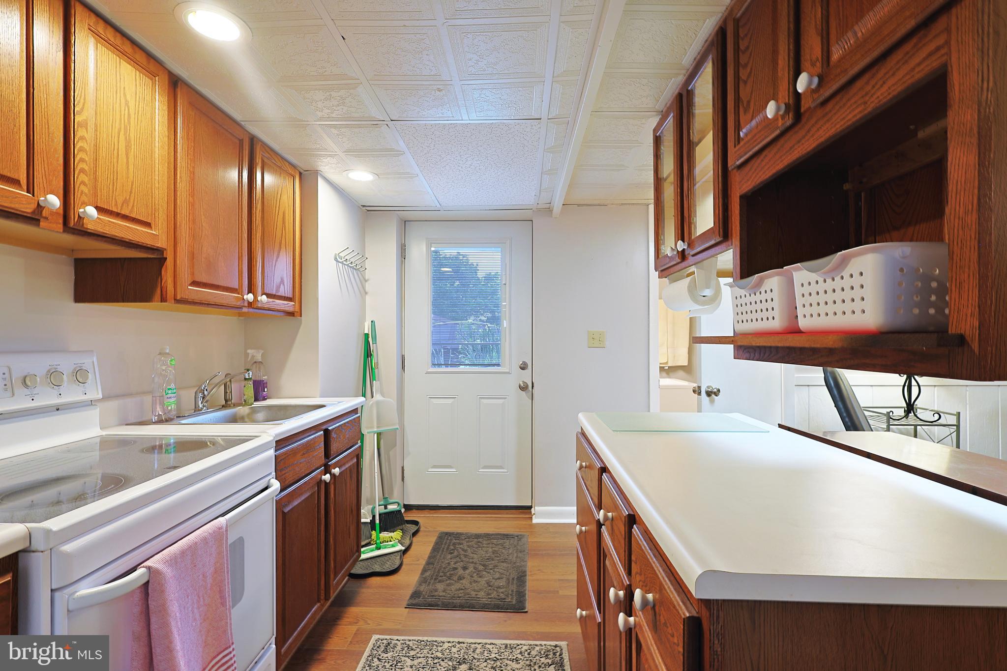 WHITE OAKS - Residential