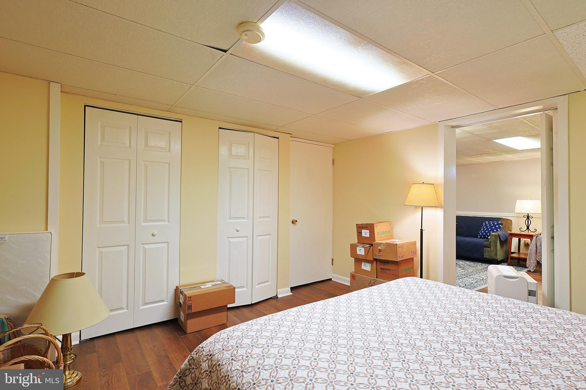 WHITE OAKS - Residential