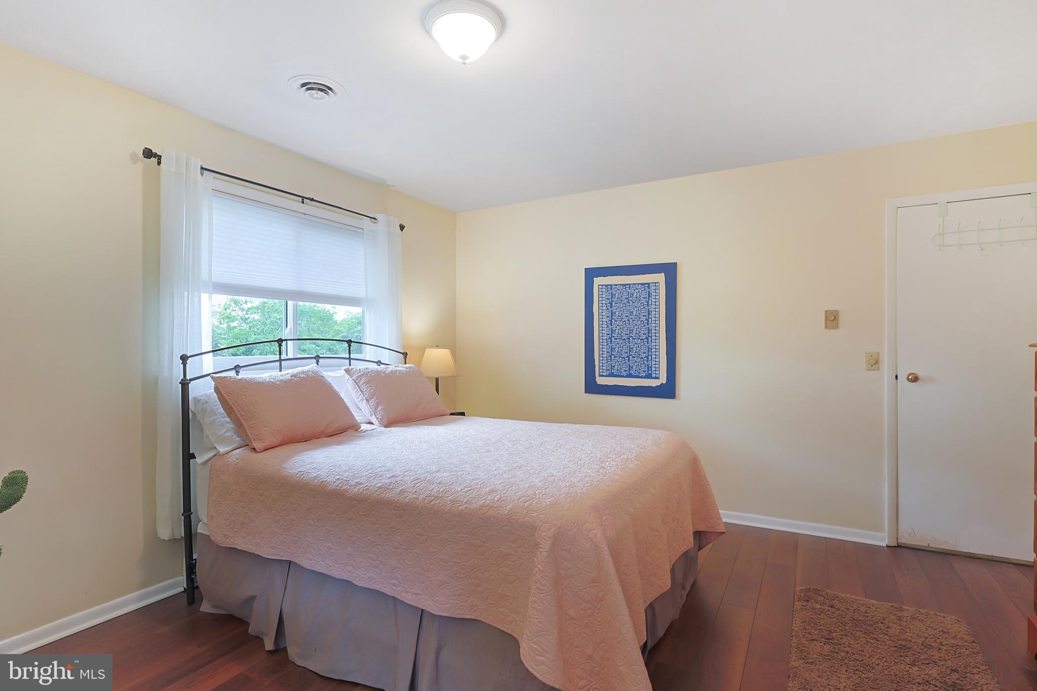 WHITE OAKS - Residential