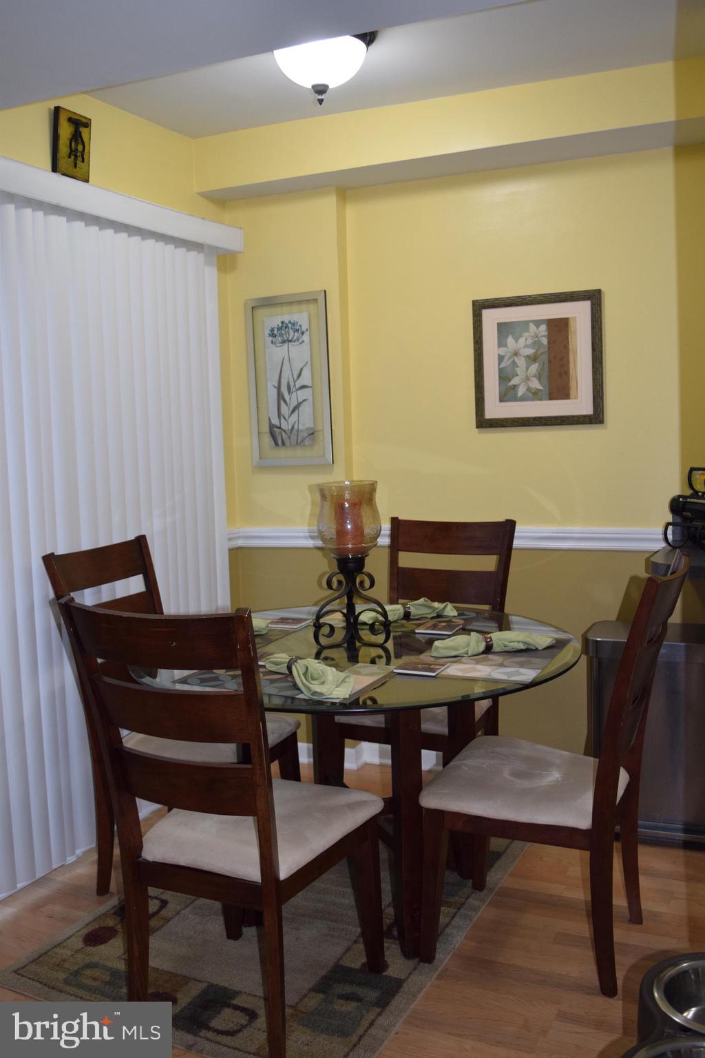 YORKTOWN - Residential