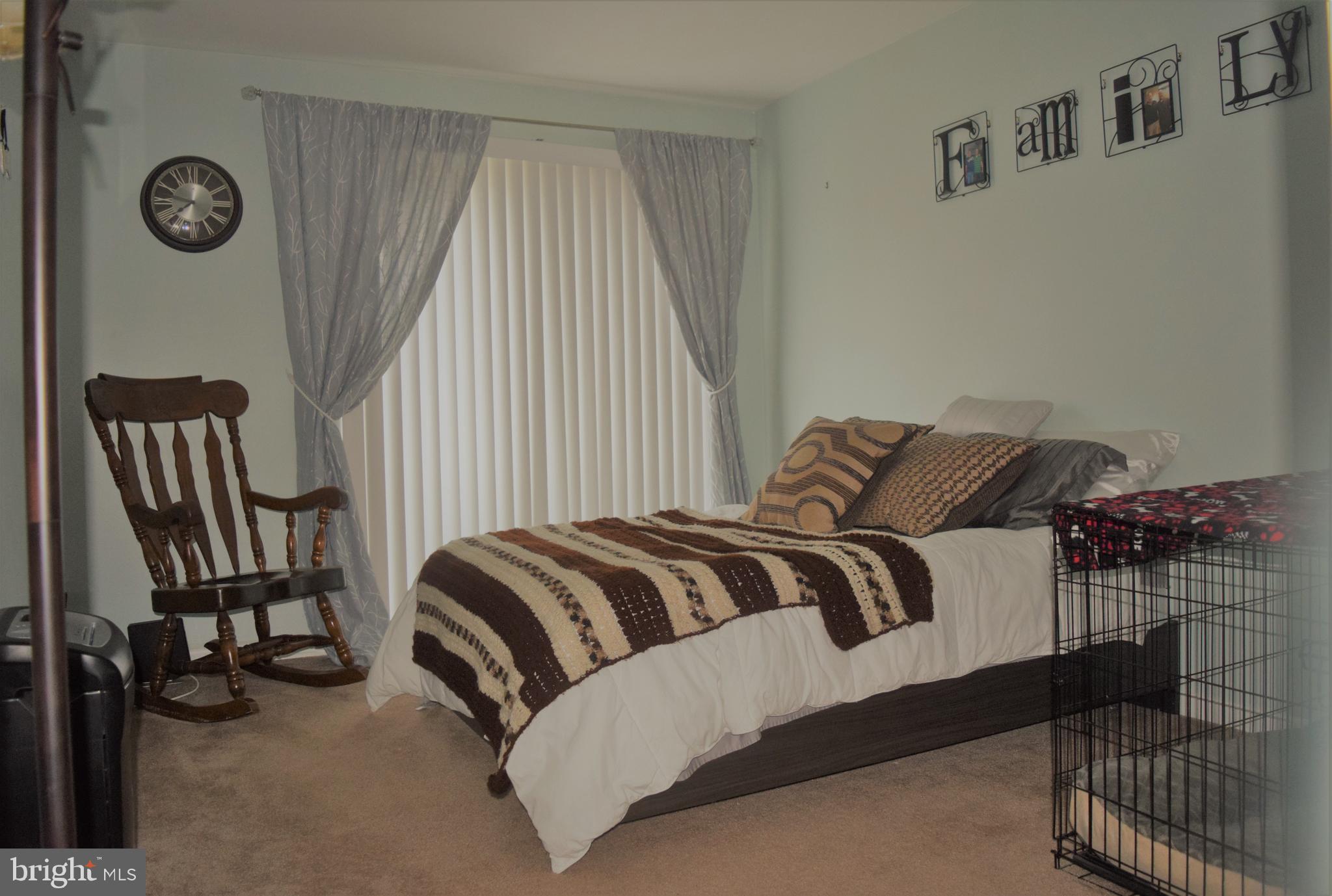 YORKTOWN - Residential