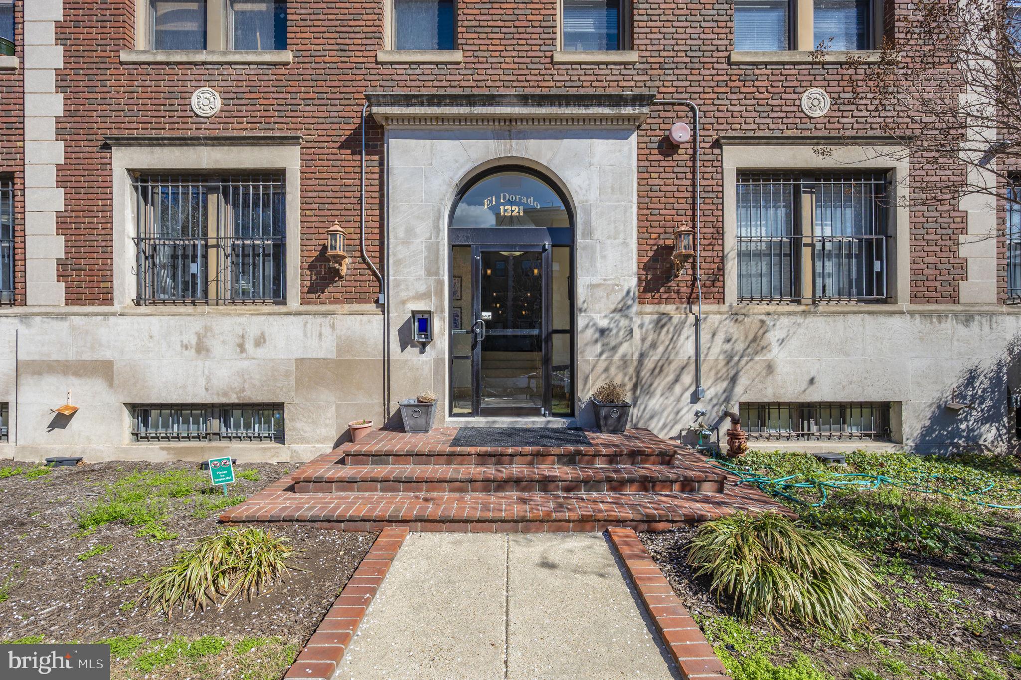 1321 NW FAIRMONT STREET NW 1