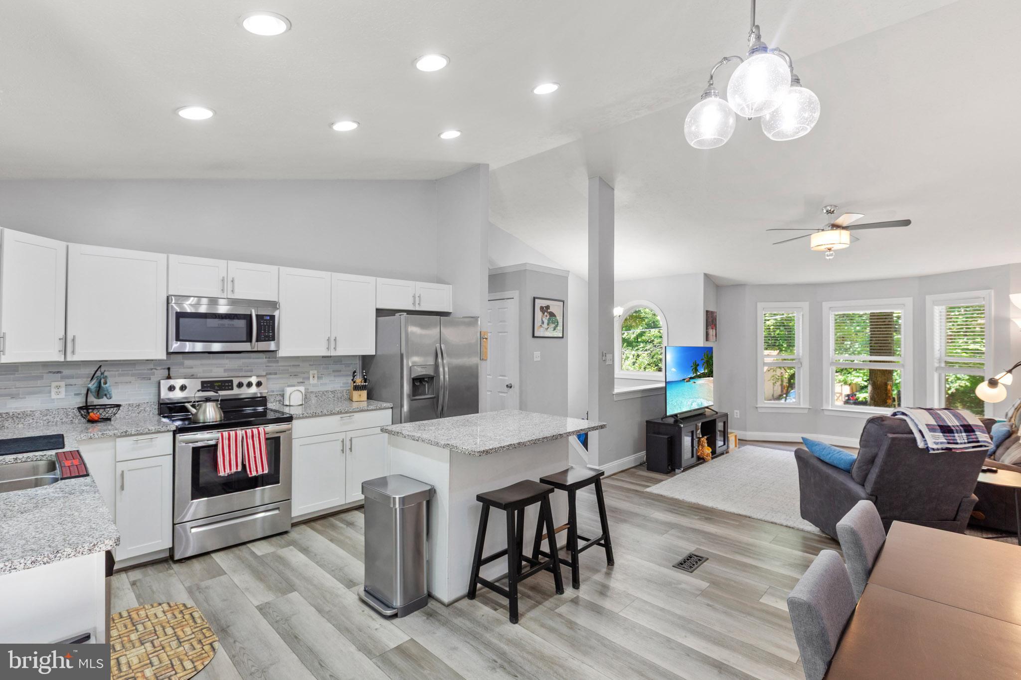 513 CHISHOLM TRAIL