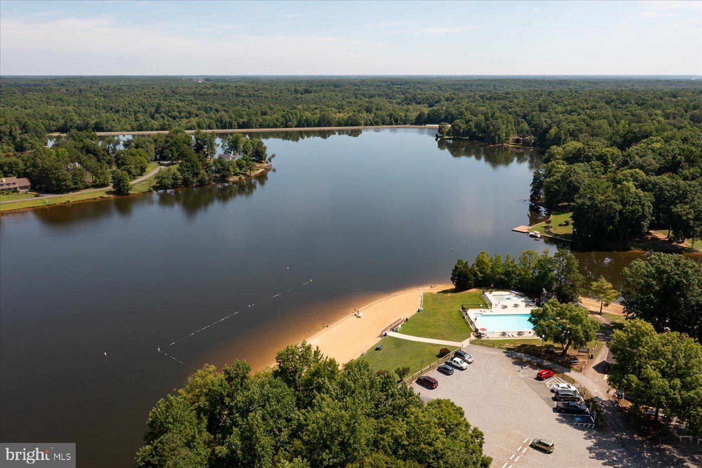 LAKE LAND - Residential