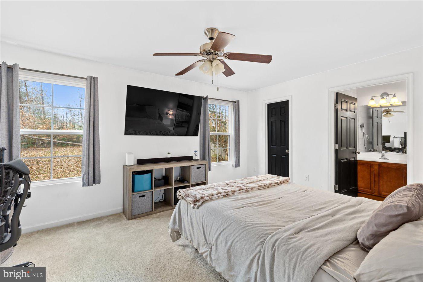 LAKE LAND - Residential