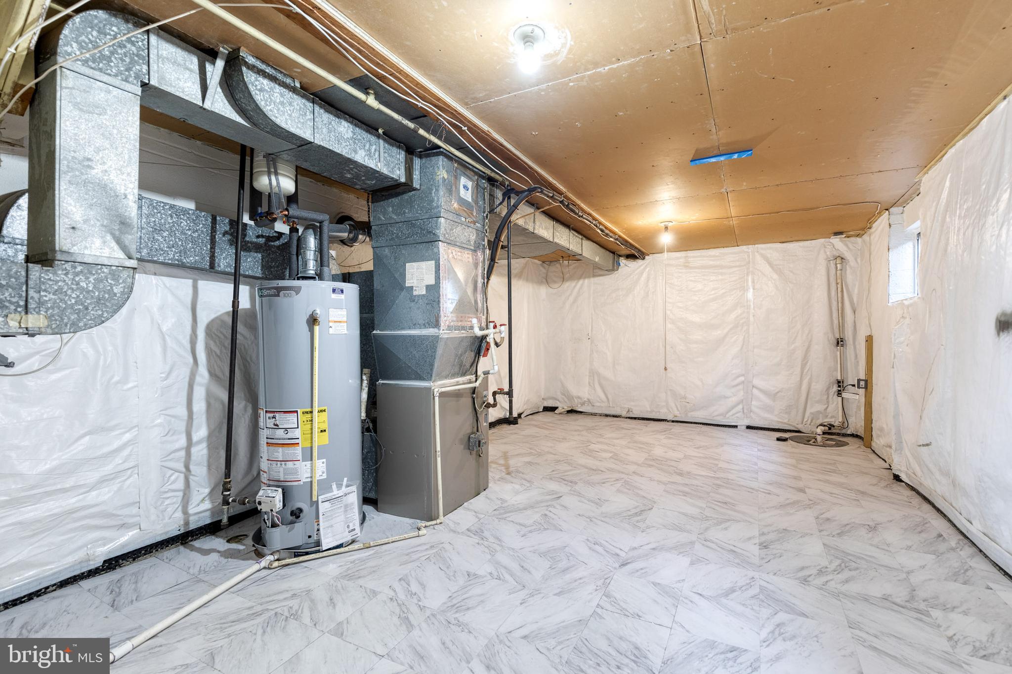 COLLEGE PARK ESTATES - Residential