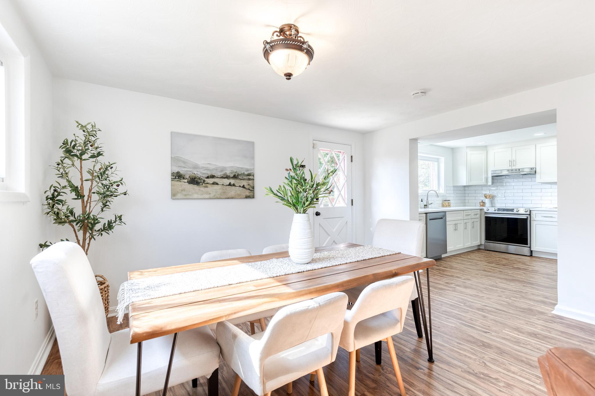 COLLEGE PARK ESTATES - Residential