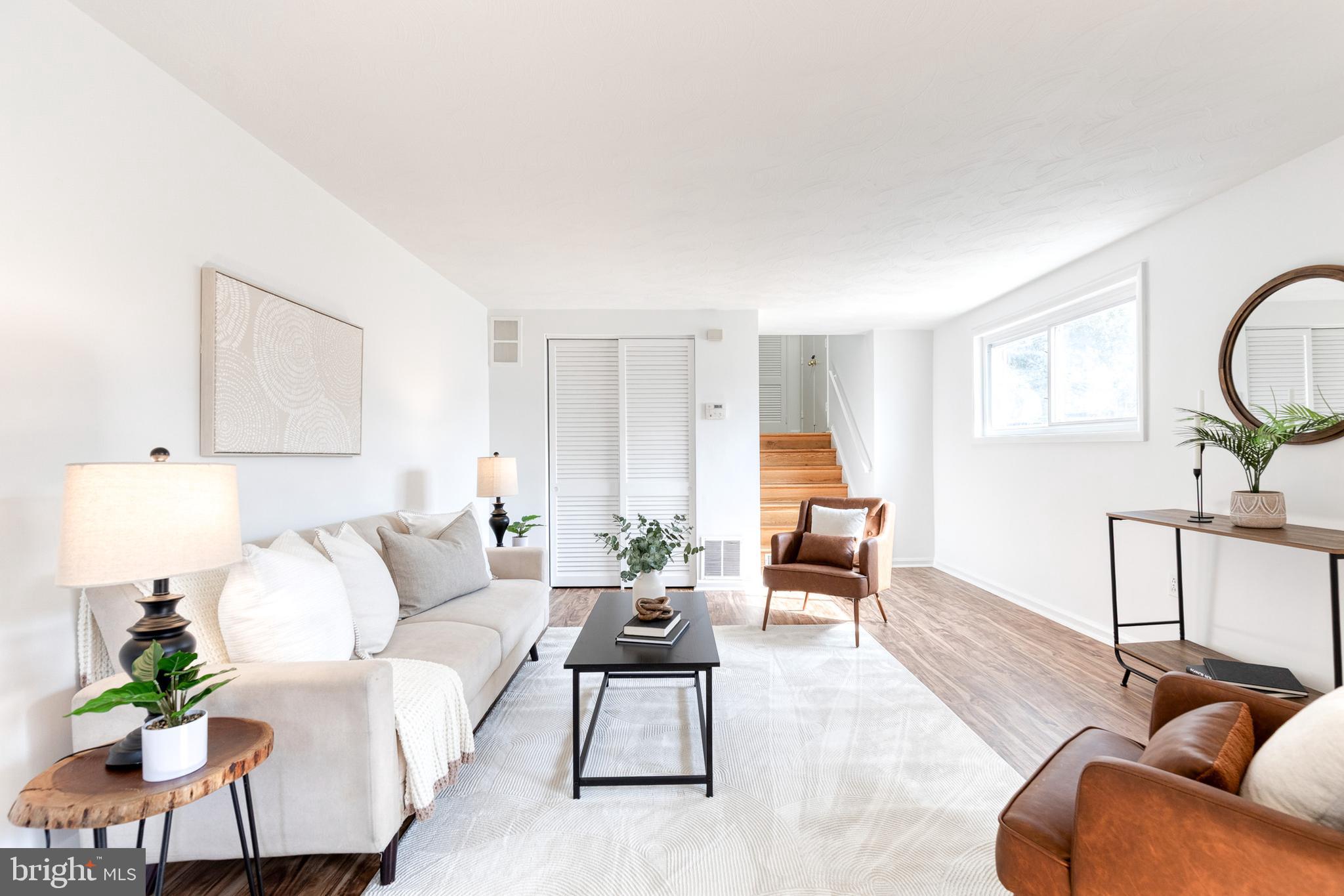 COLLEGE PARK ESTATES - Residential