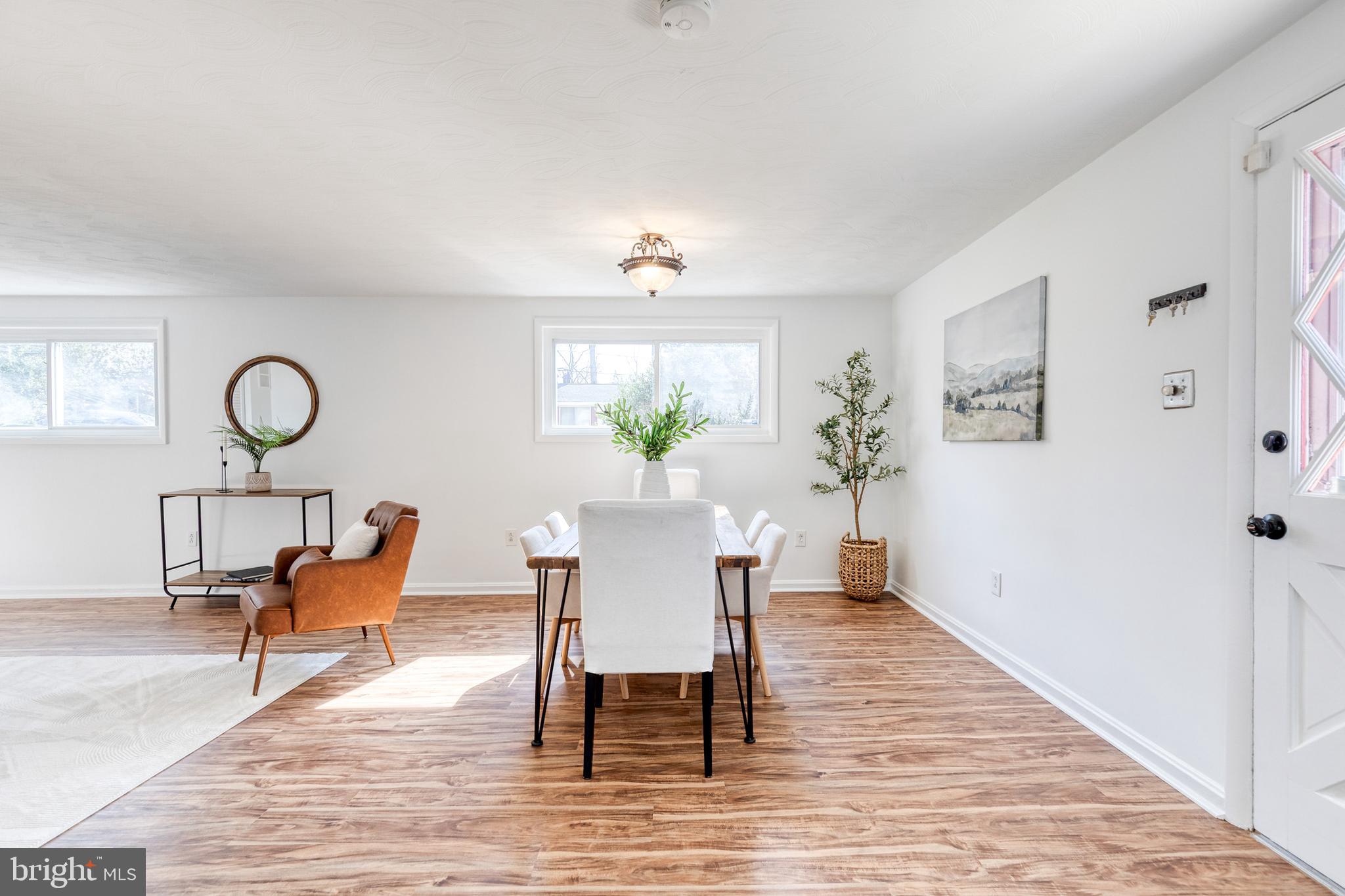 COLLEGE PARK ESTATES - Residential