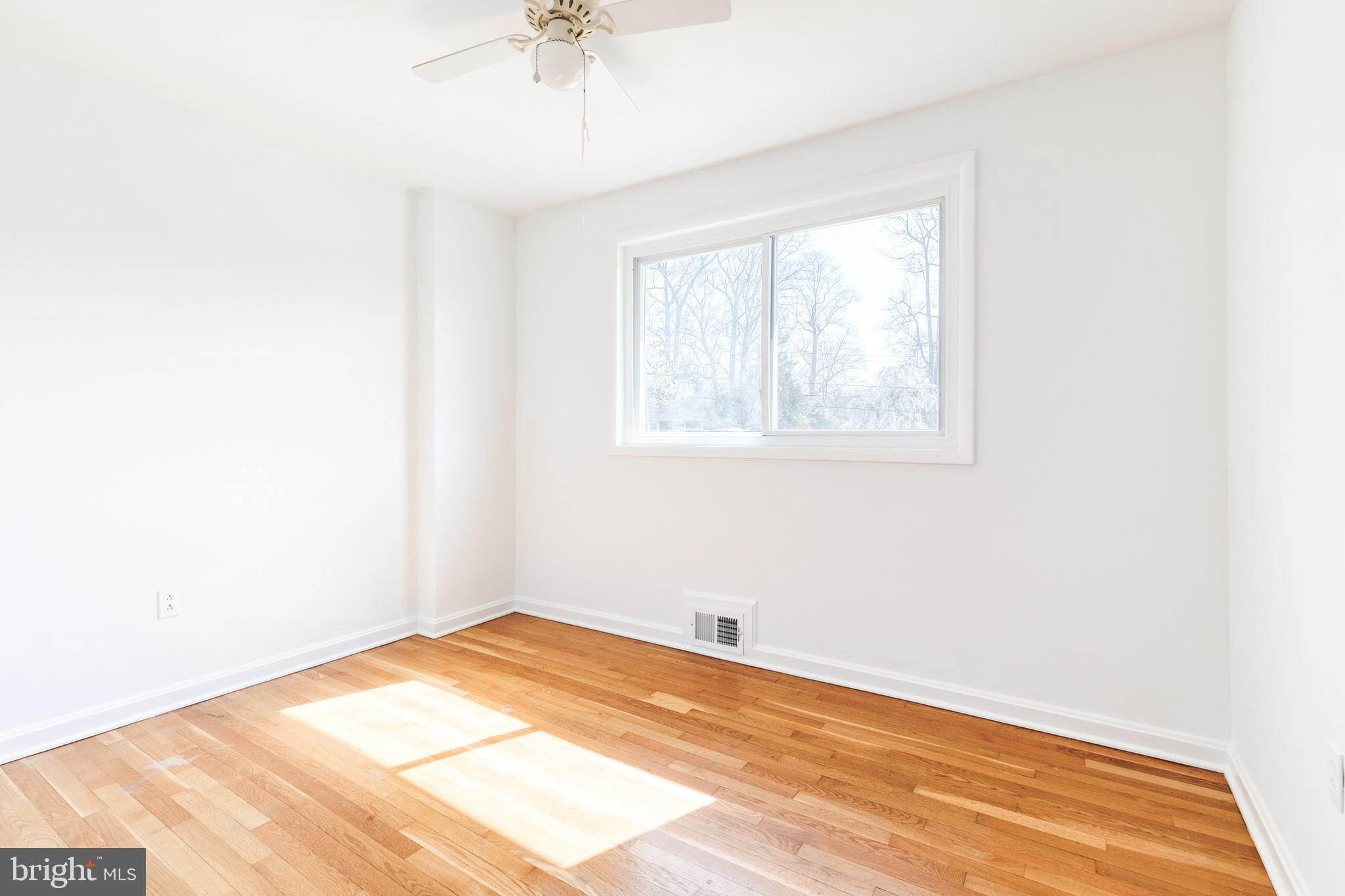 COLLEGE PARK ESTATES - Residential