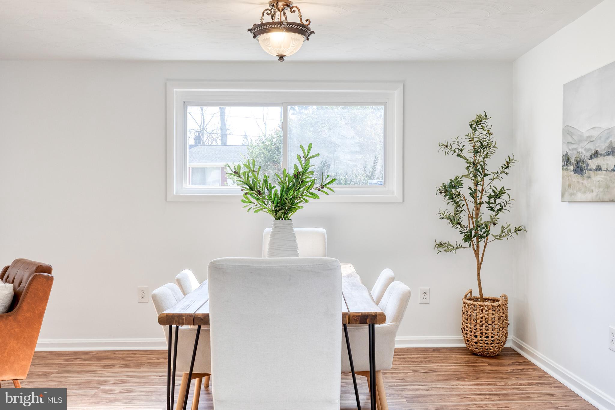 COLLEGE PARK ESTATES - Residential