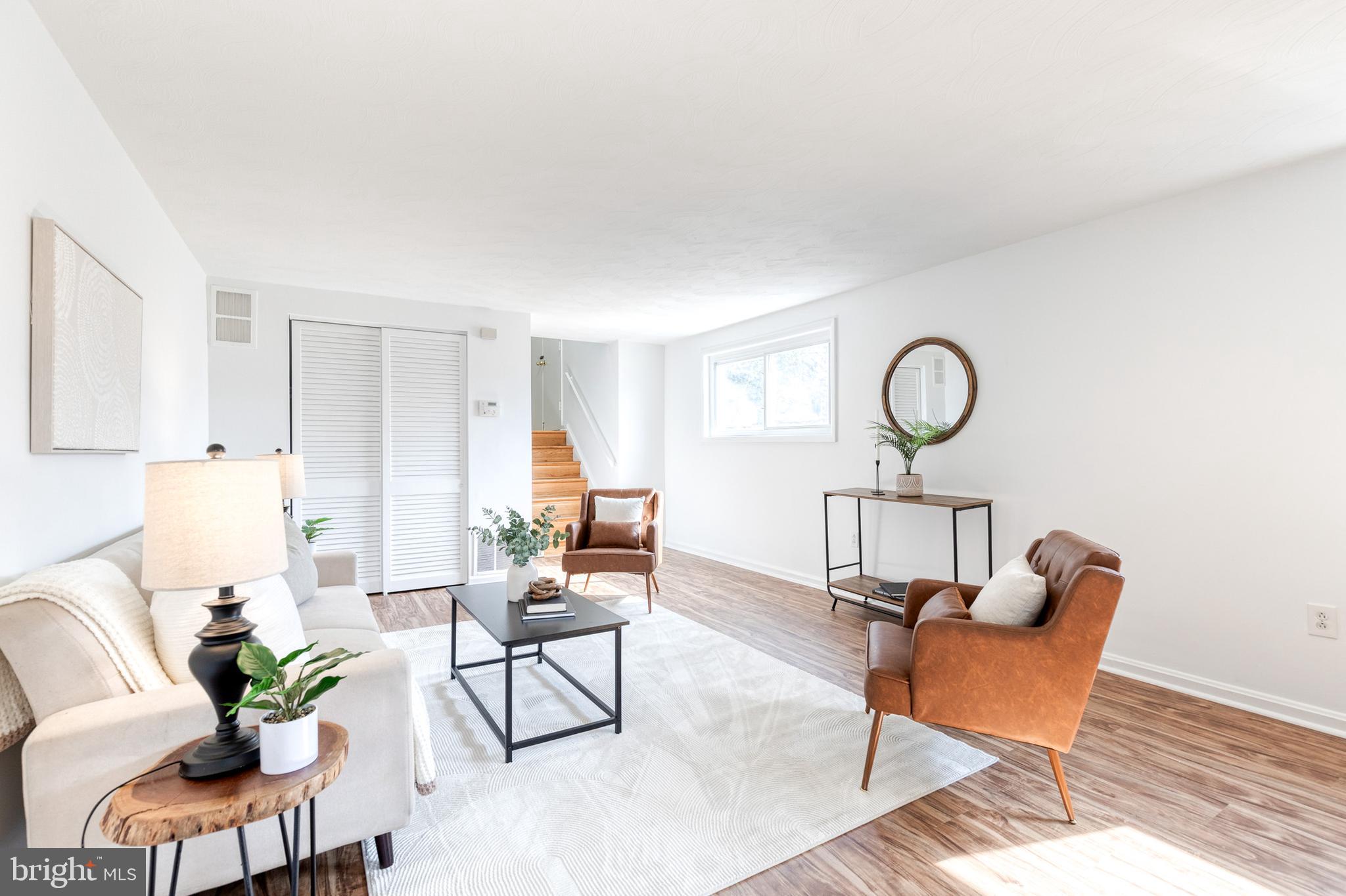 COLLEGE PARK ESTATES - Residential