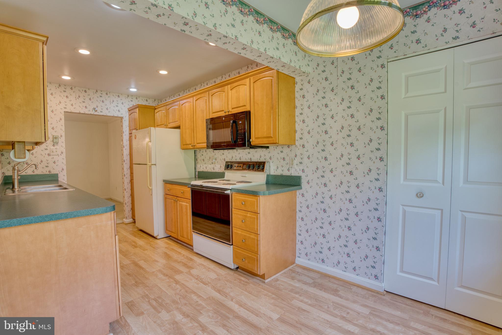 RAINFLOWER/LOVETON - Residential