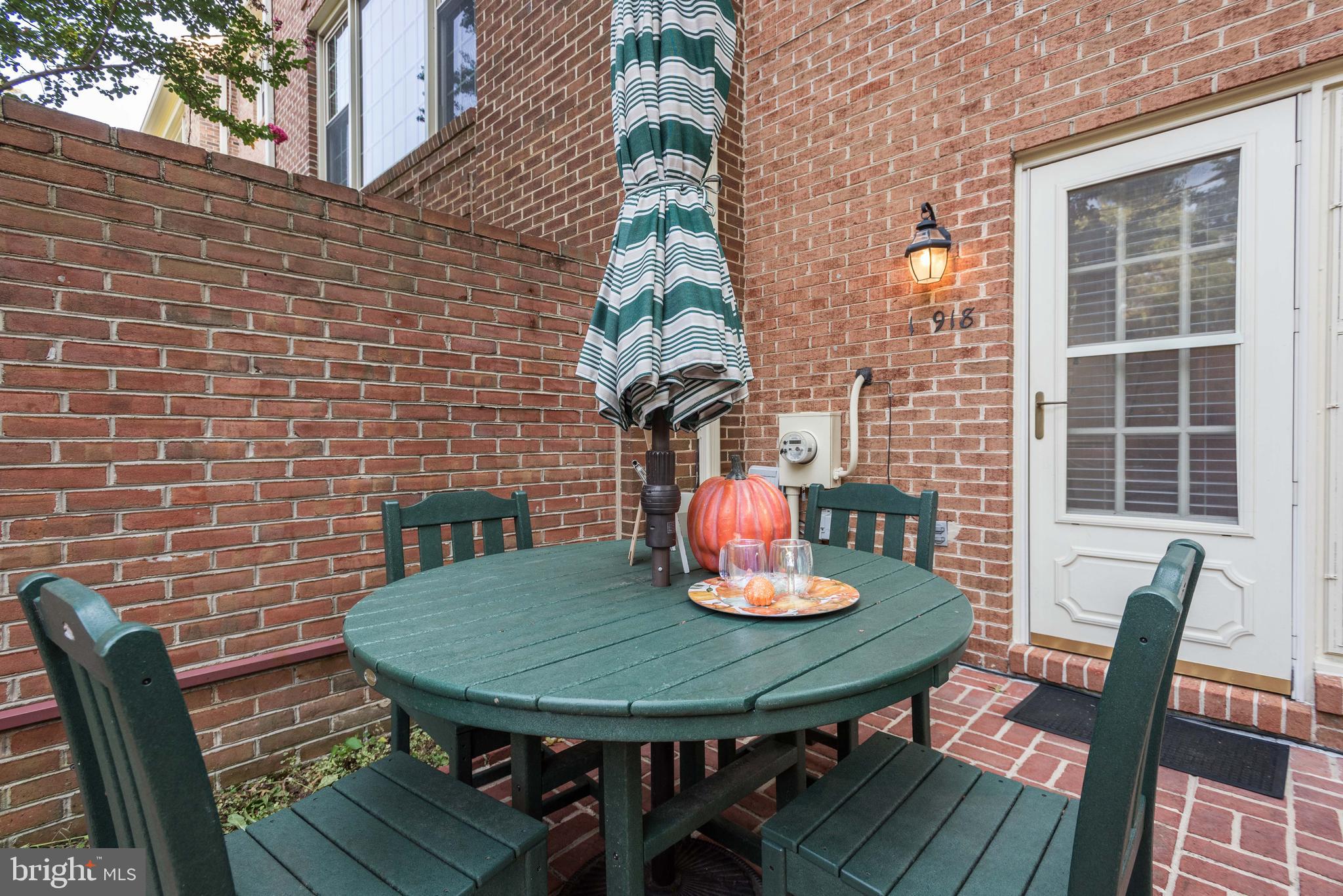 CREST OF WICKFORD - Residential