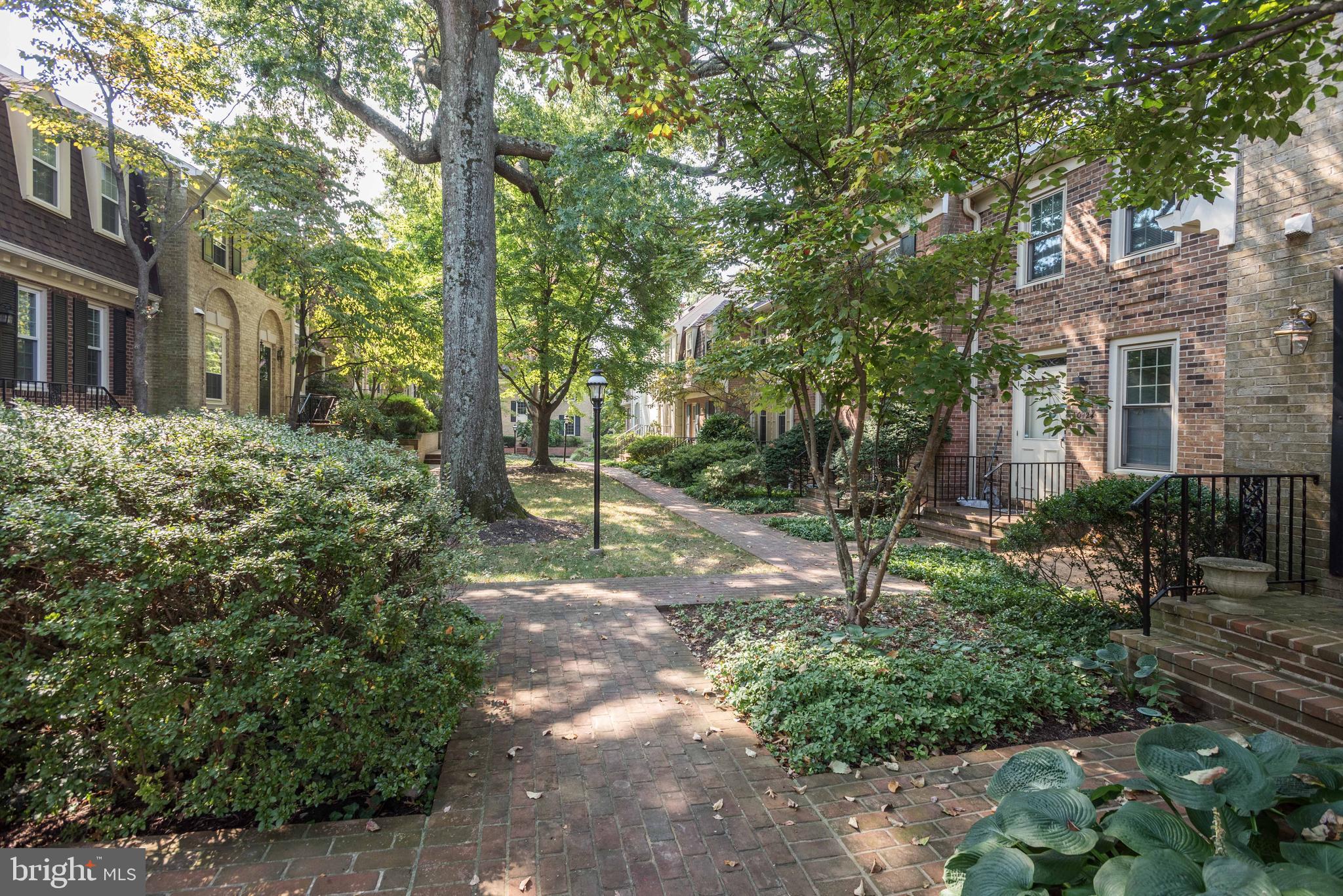 CREST OF WICKFORD - Residential