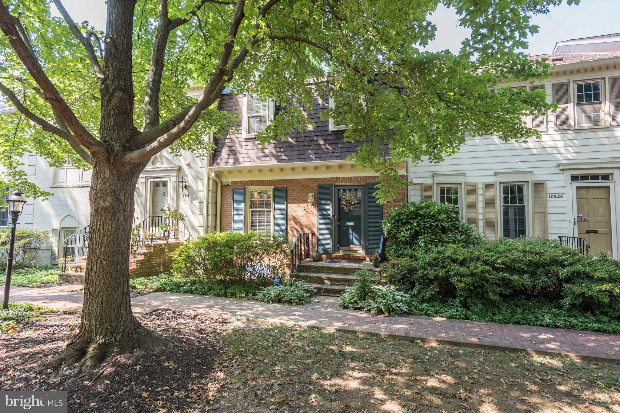 CREST OF WICKFORD - Residential