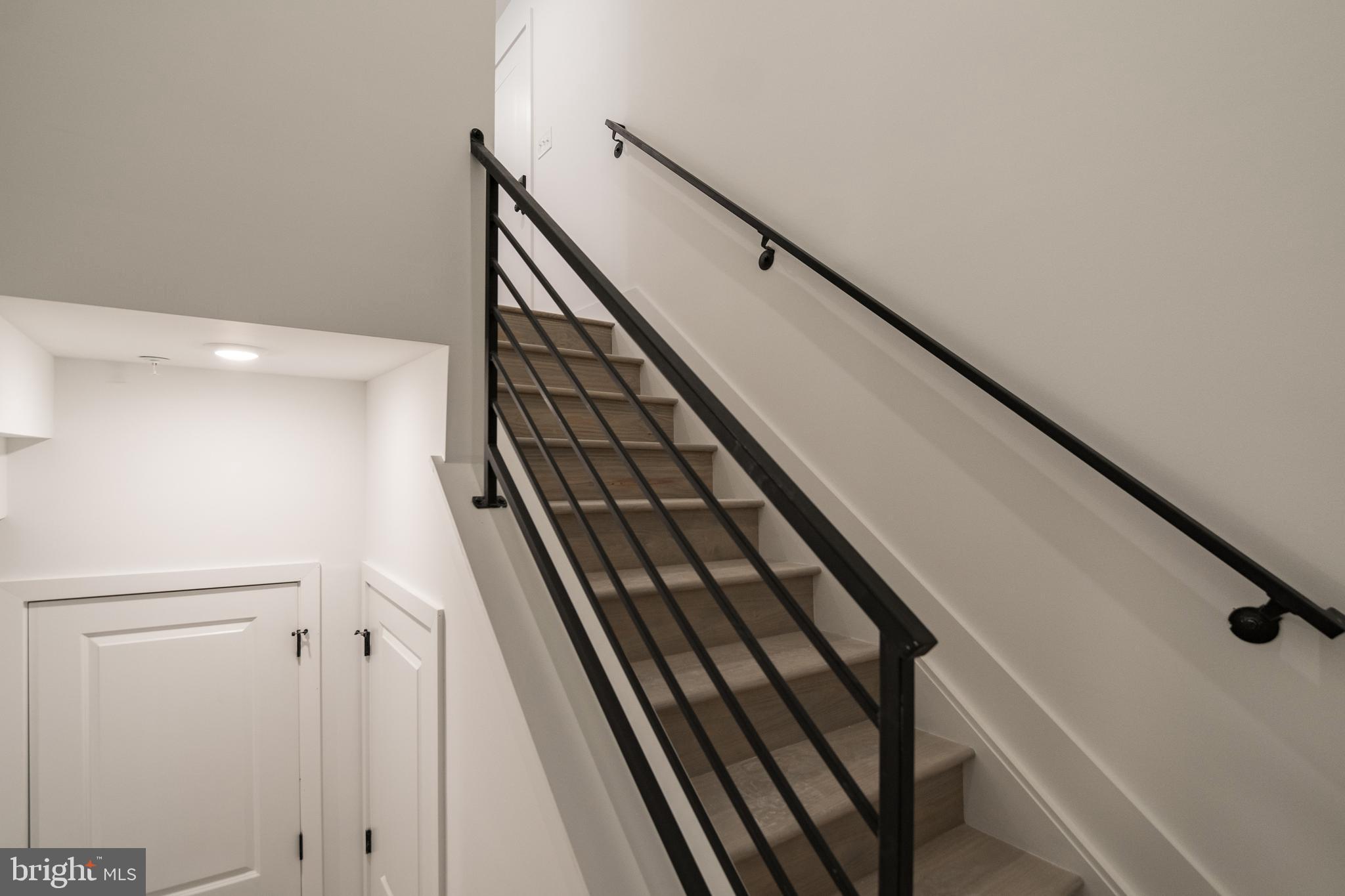 UNIVERSITY CITY - Residential Lease