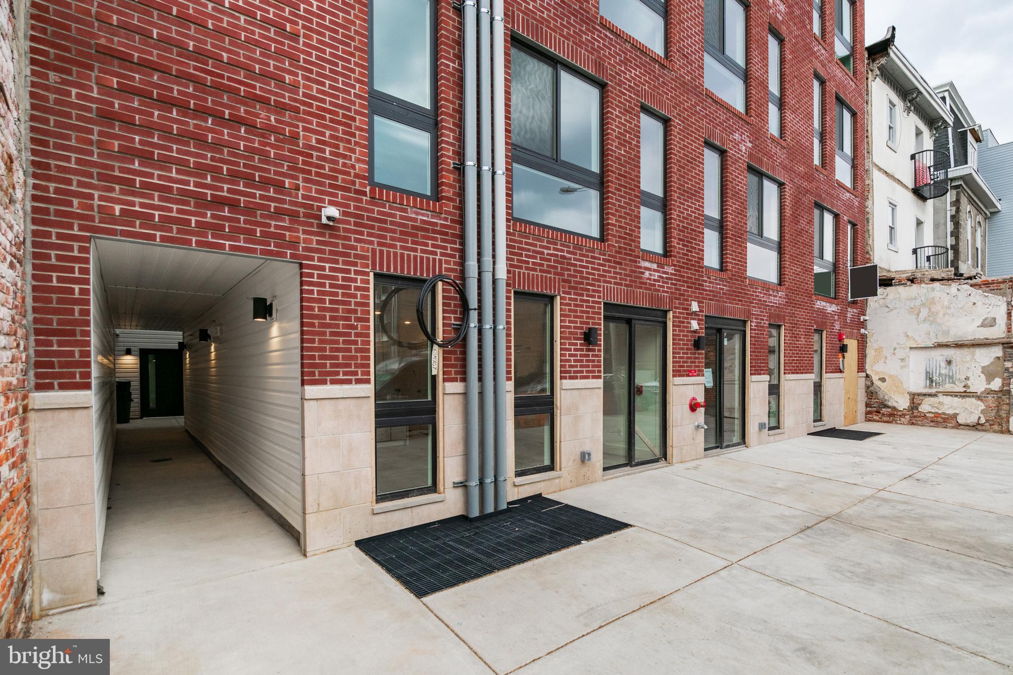 UNIVERSITY CITY - Residential Lease