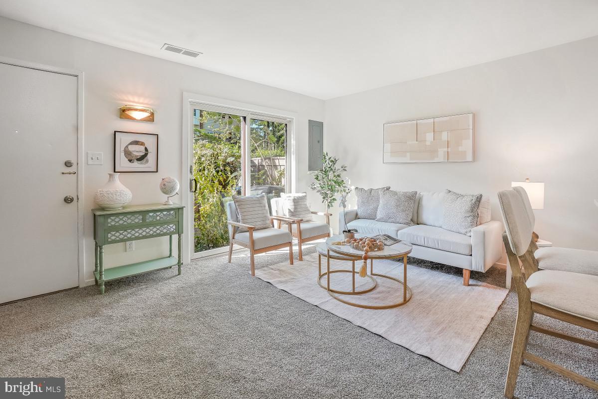 9879 BROOKRIDGE COURT