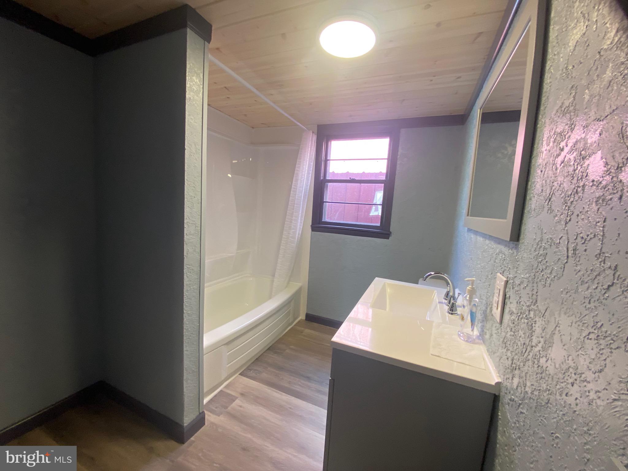 APPLE TREE FARMS - Residential