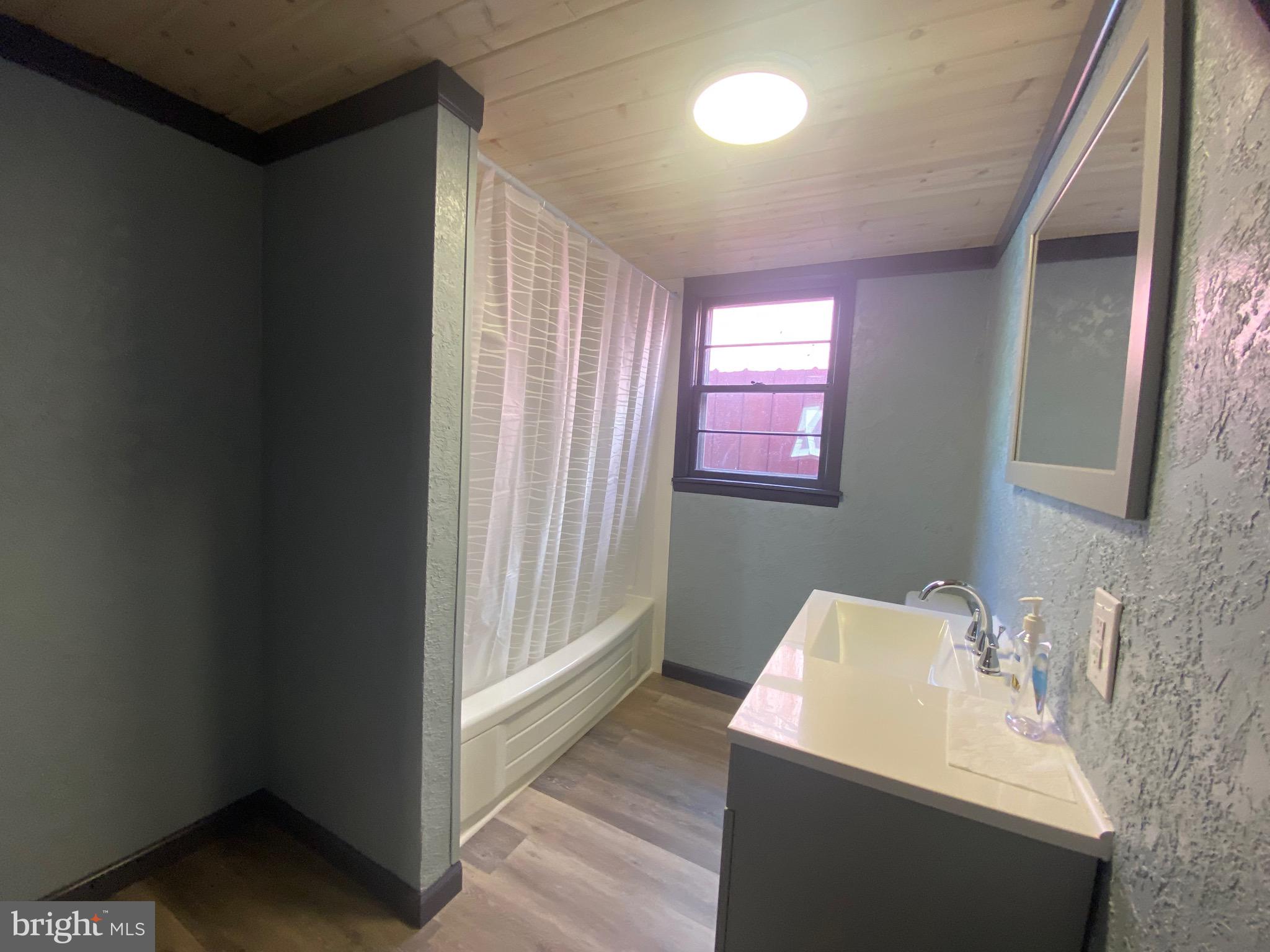 APPLE TREE FARMS - Residential