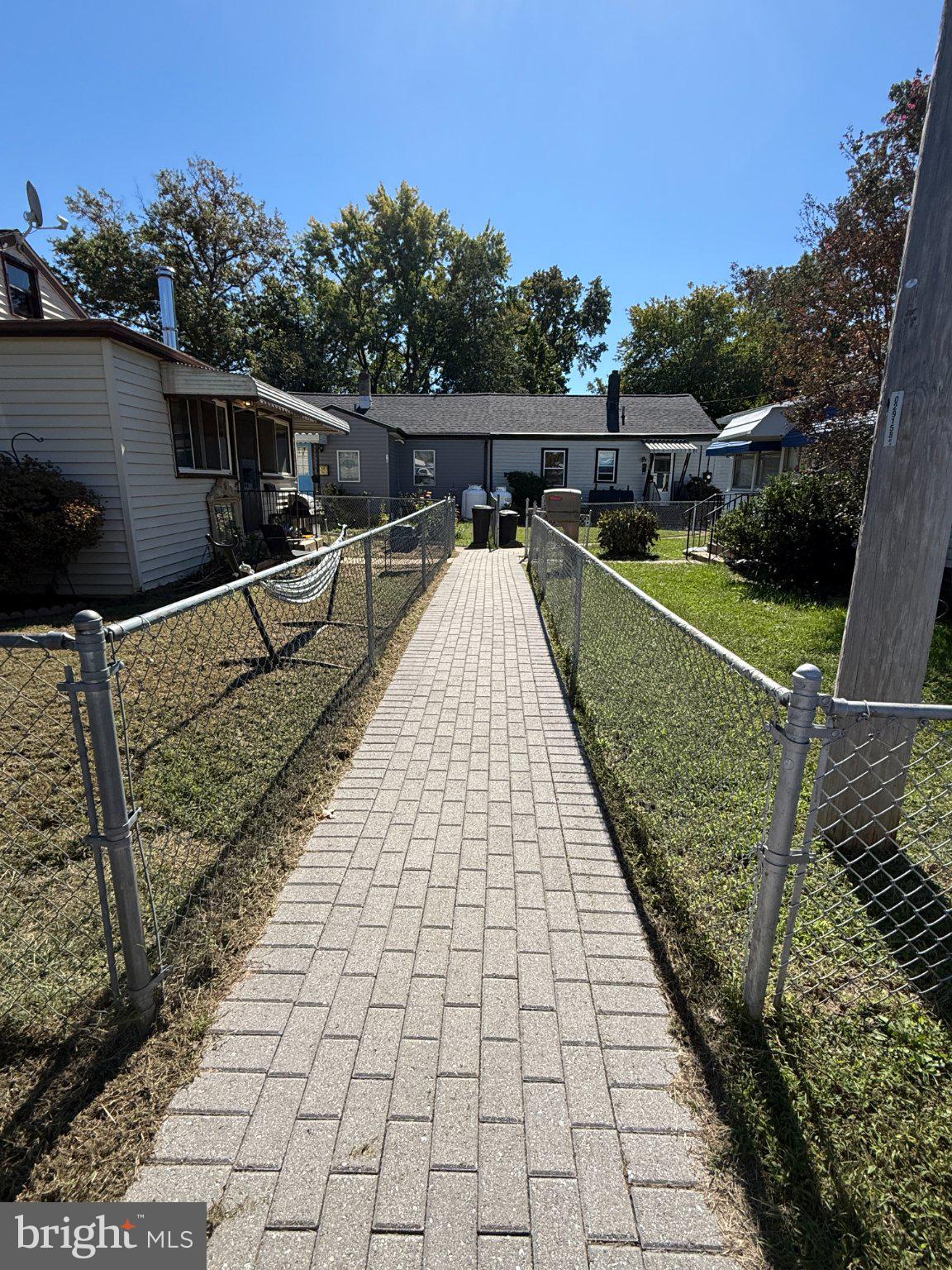 18 JONQUIL PLACE