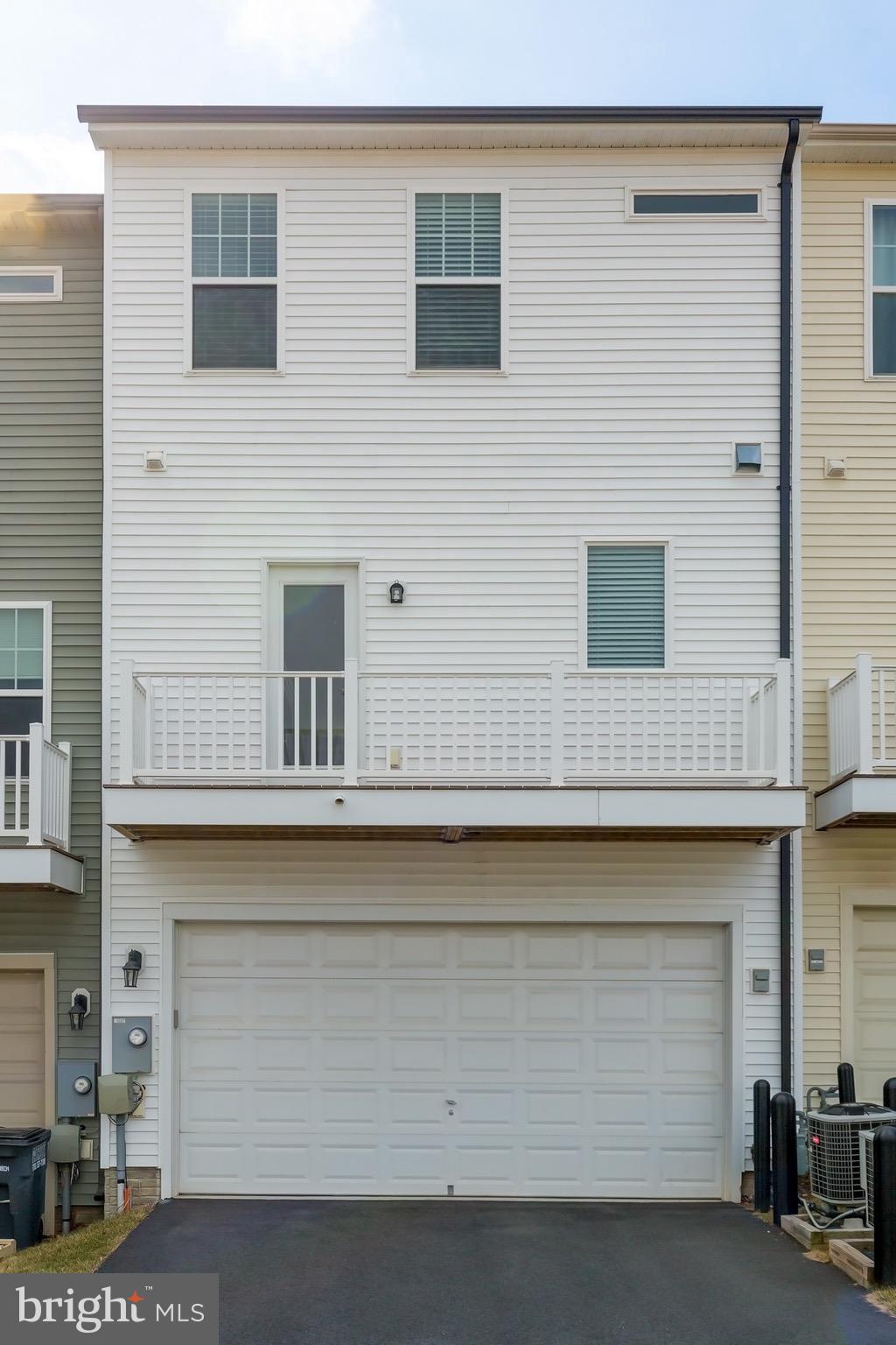 EAST GATE ONE - Residential Lease