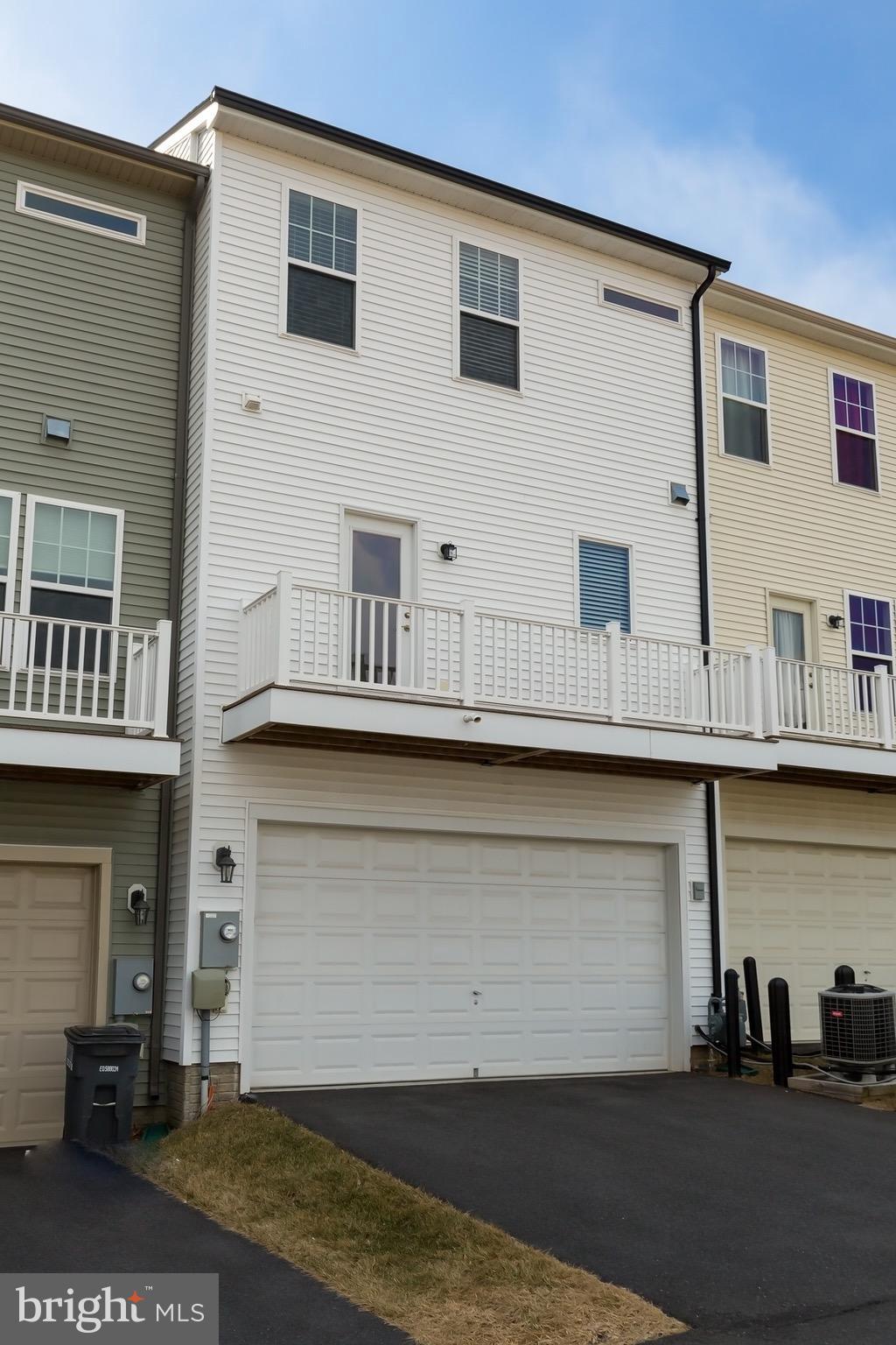 EAST GATE ONE - Residential Lease