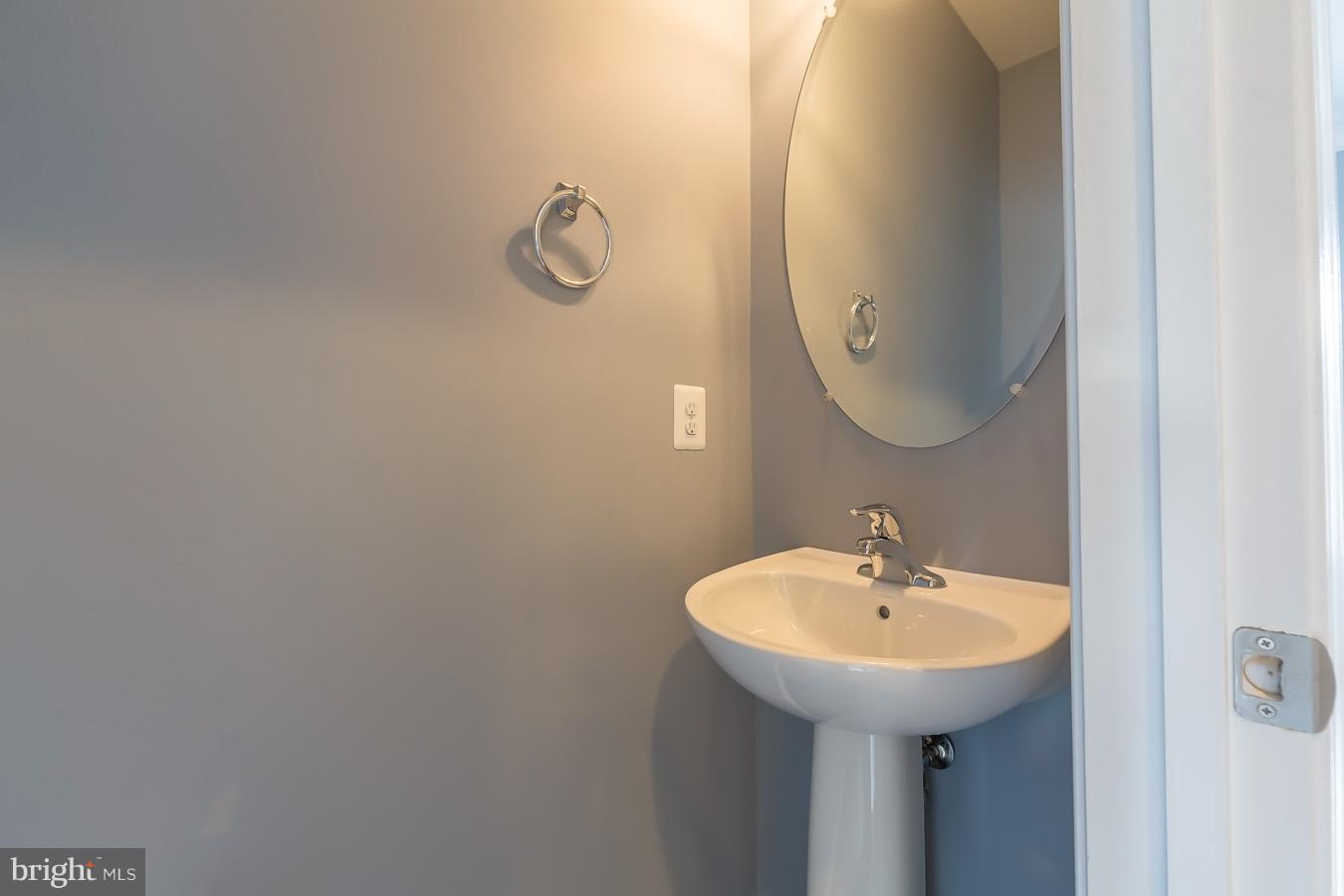 EAST GATE ONE - Residential Lease