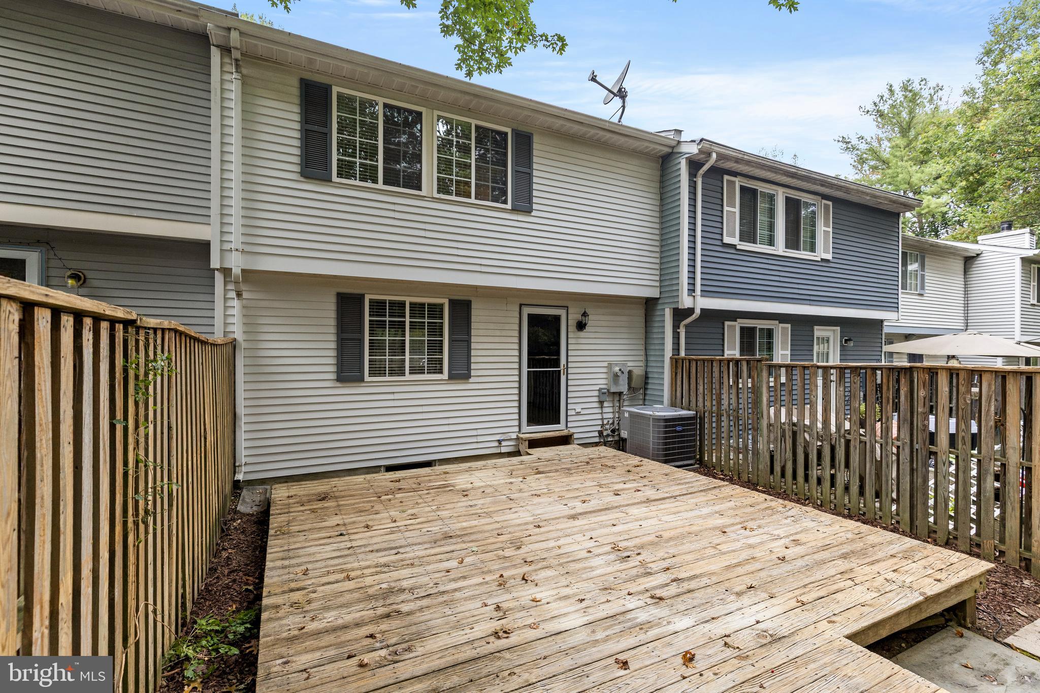 RESTON - Residential