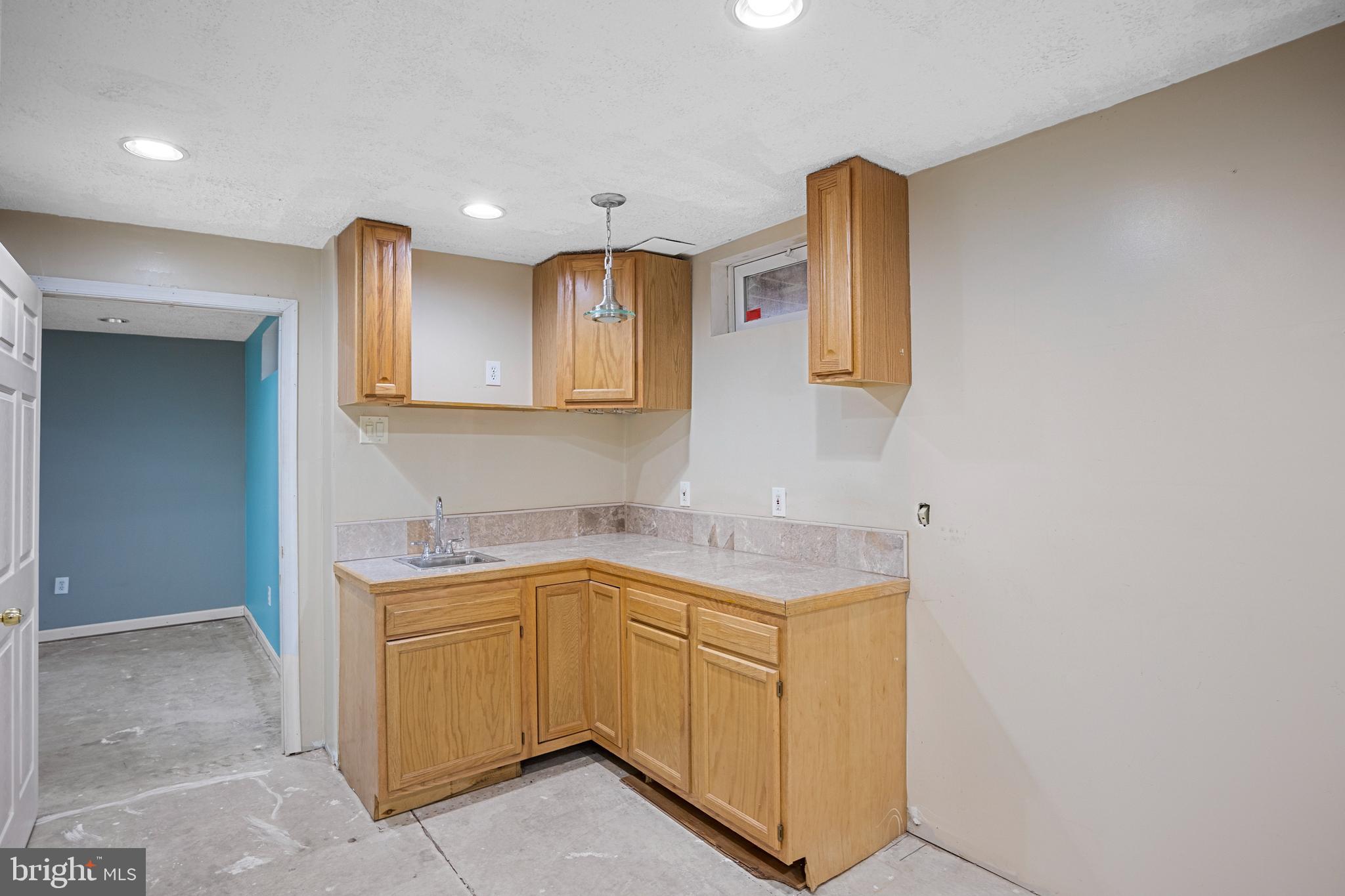 FOREST OAKS - Residential