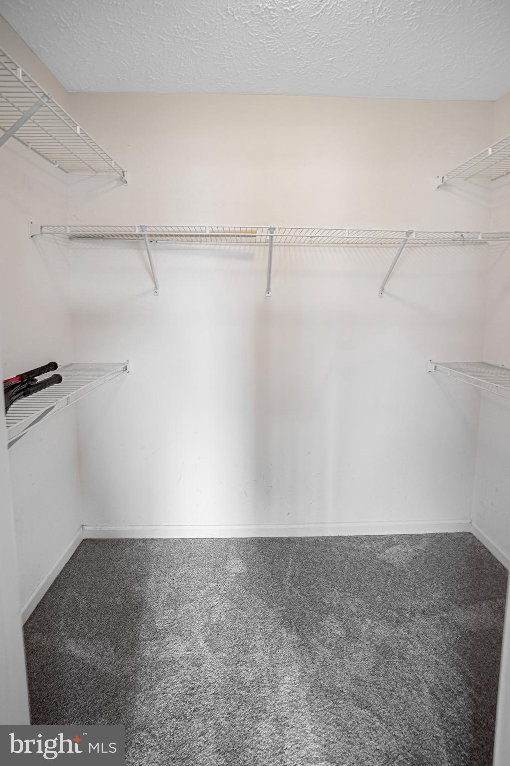 FOREST OAKS - Residential