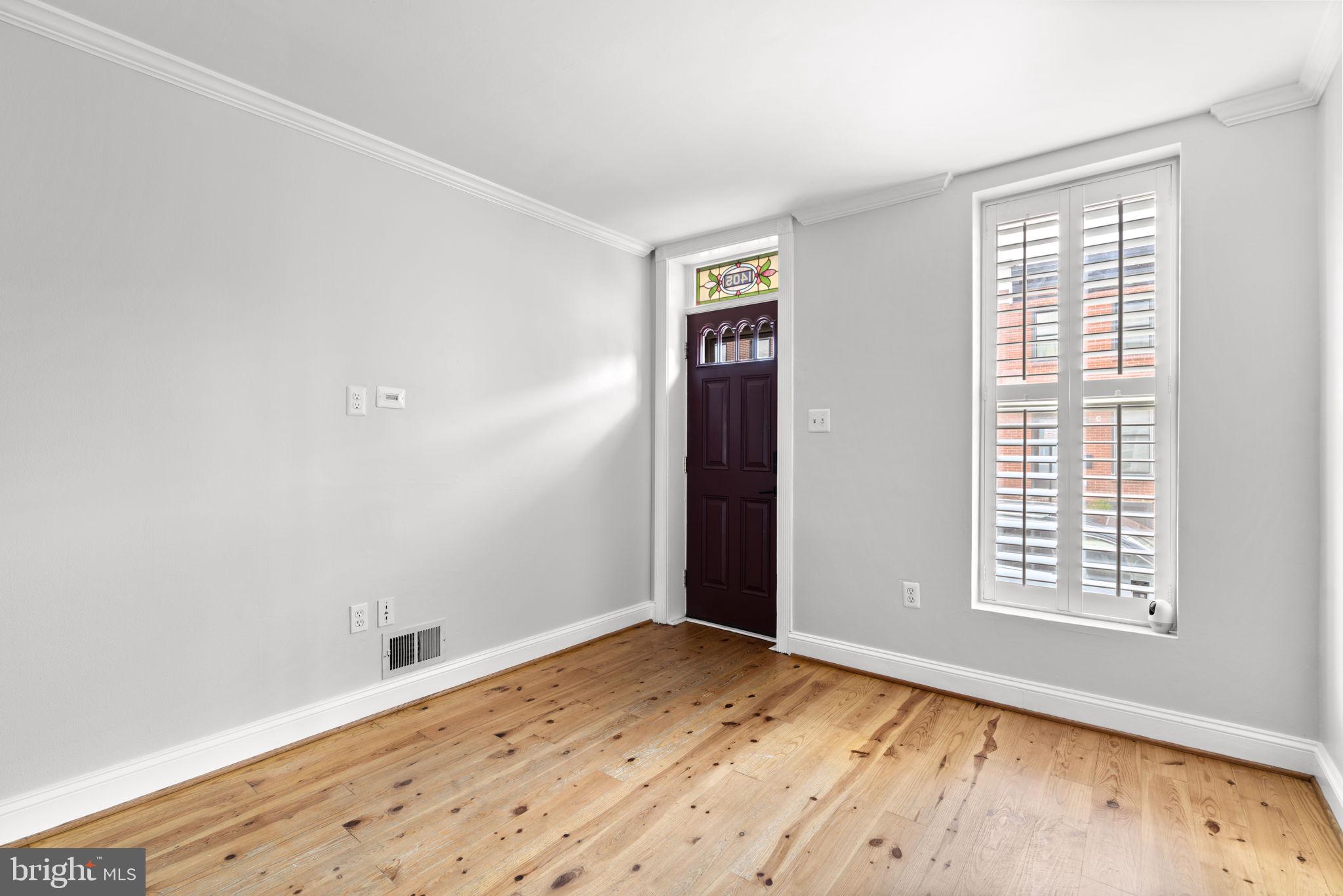 1405 REYNOLDS